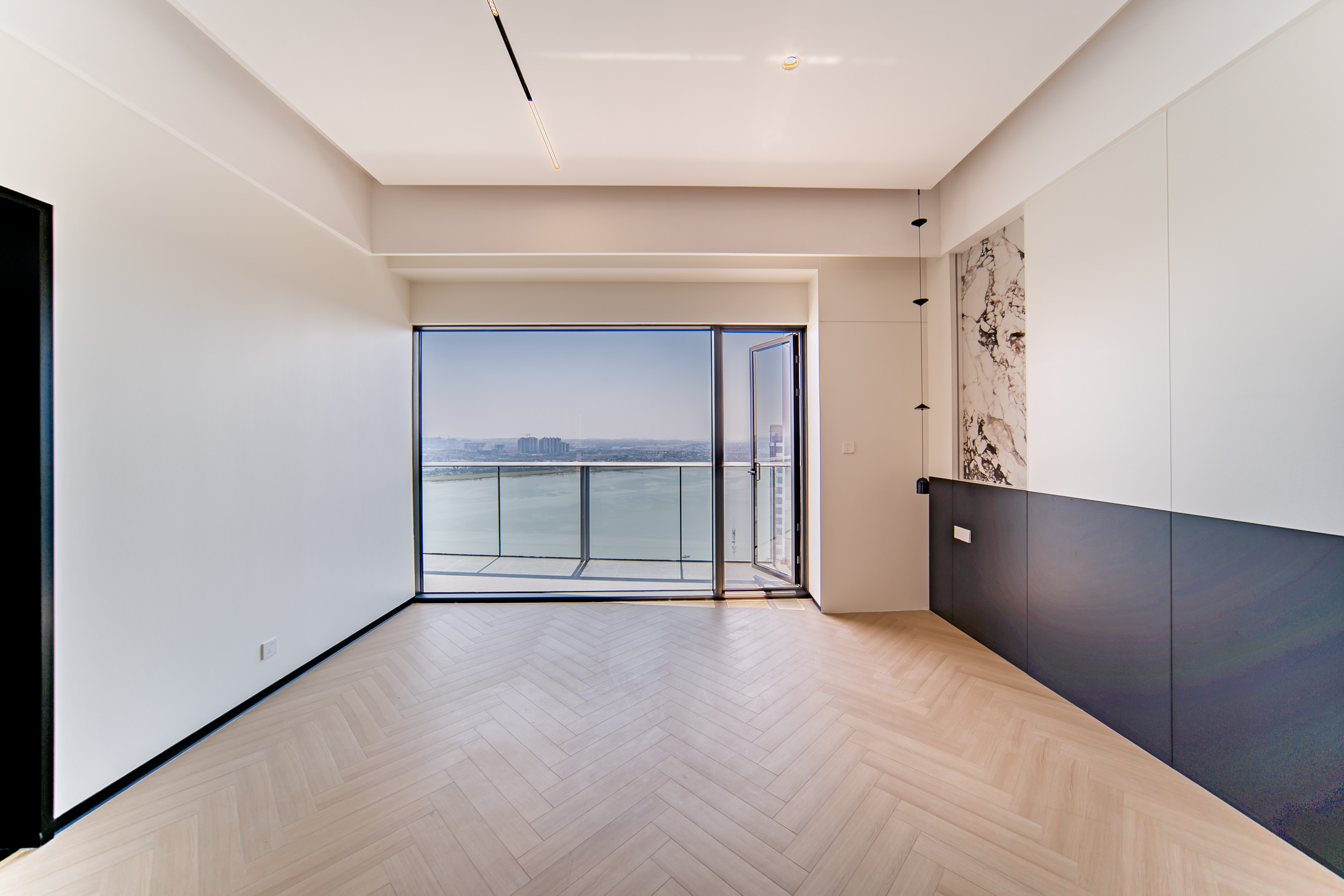 珠江颐德公馆 7室2厅4卫 1380.0万 珠江颐德公馆 7室2厅4卫 1380.0万卧室