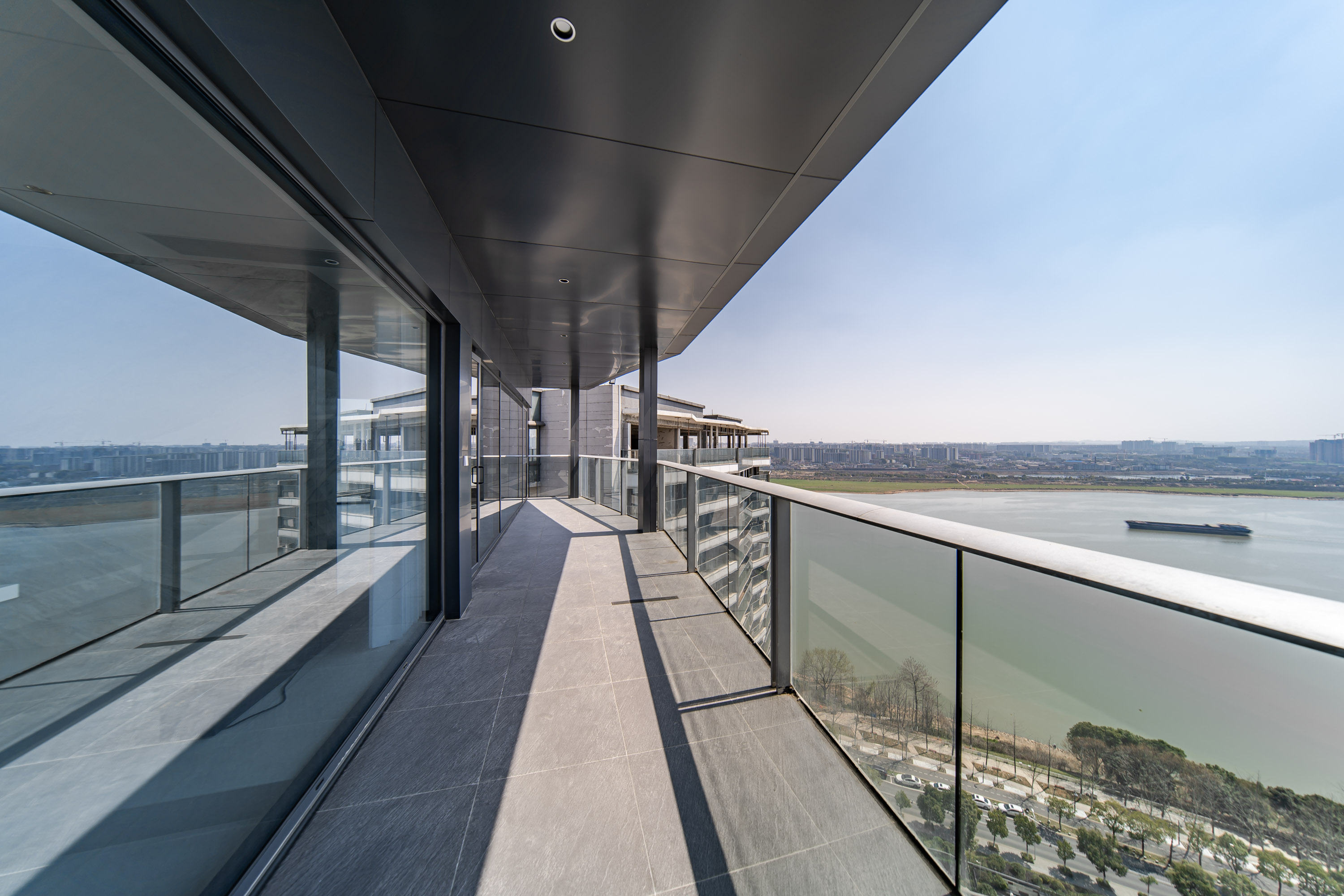 珠江颐德公馆 7室2厅4卫 1380.0万 珠江颐德公馆 7室2厅4卫 1380.0万阳台