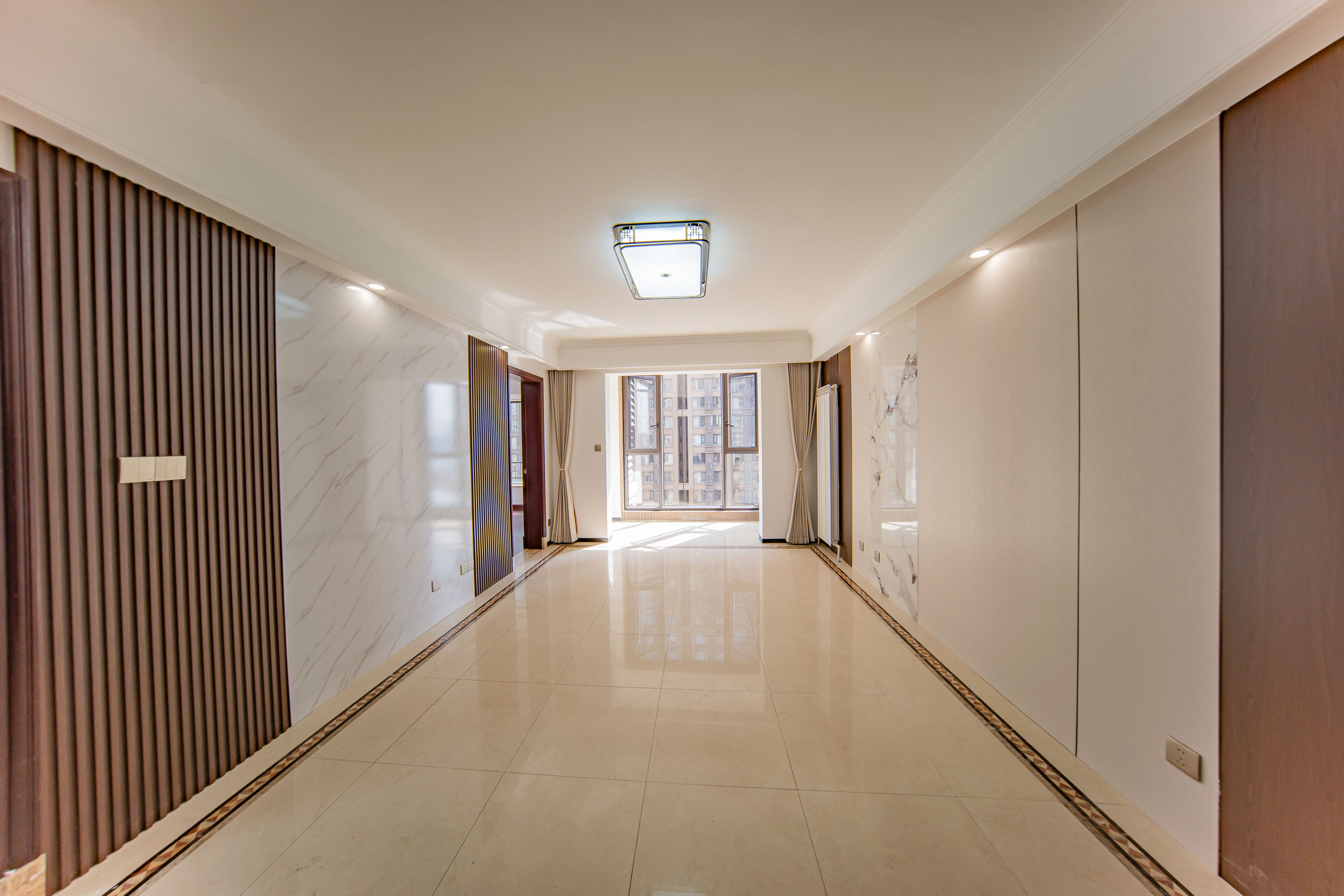 中海国际一期  3室2厅1卫    78.0万客厅