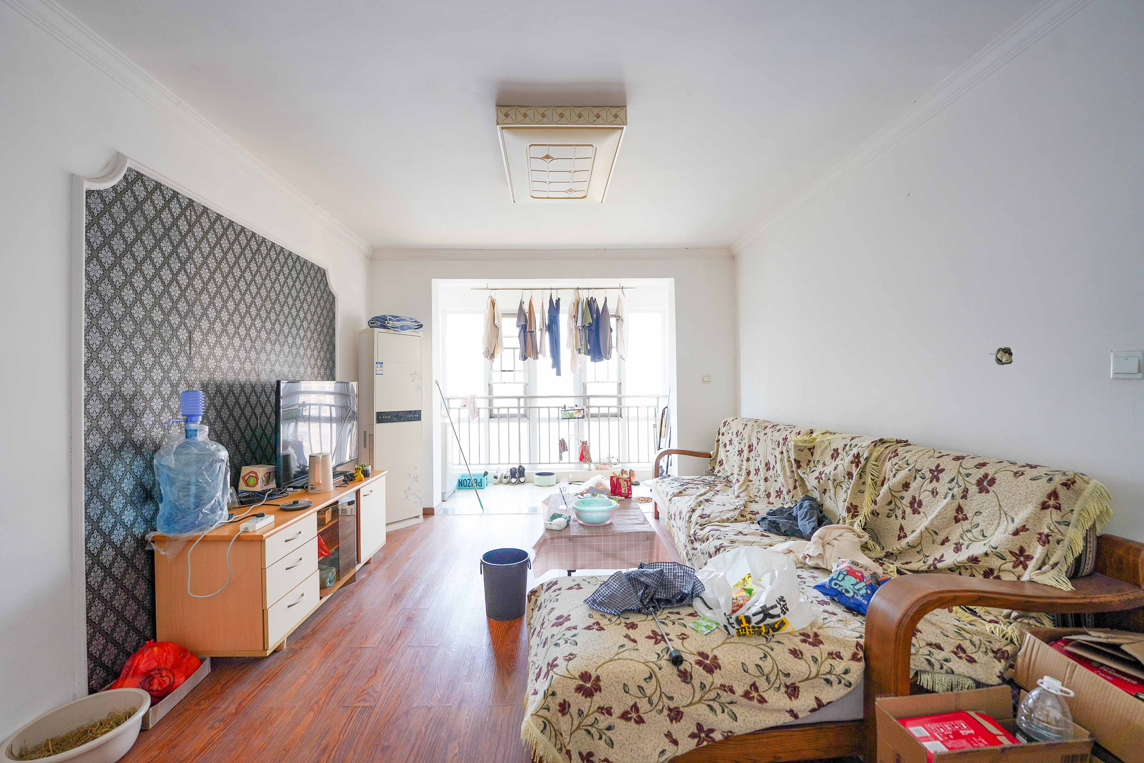 丽发新城  2室2厅1卫   65.00万