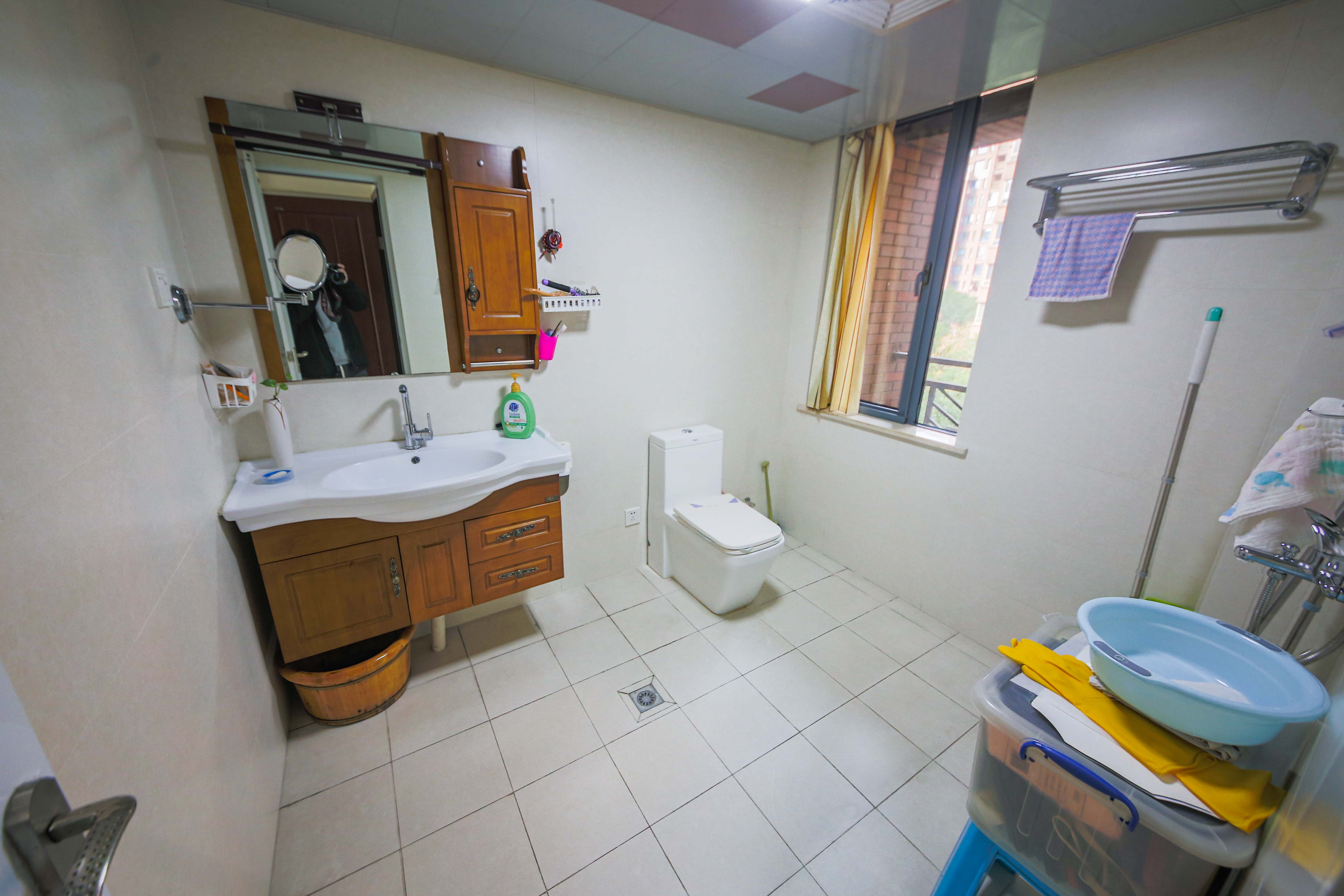 奥林匹克花园 4室2厅2卫 168.8万 奥林匹克花园 4室2厅2卫 168.8万卫生间