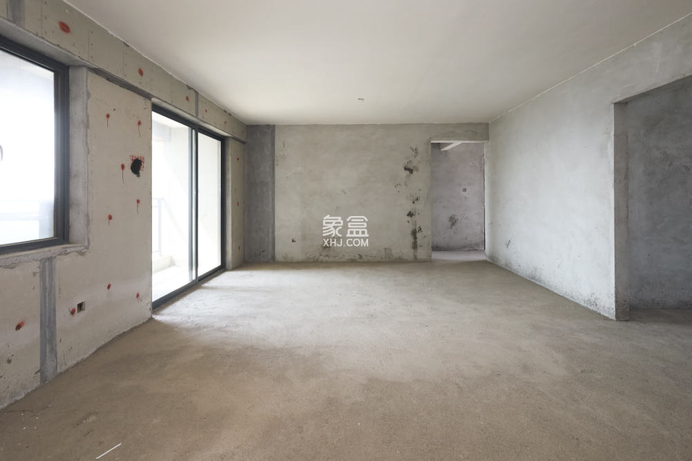 南璟滨江书苑  4室2厅2卫    69.8万