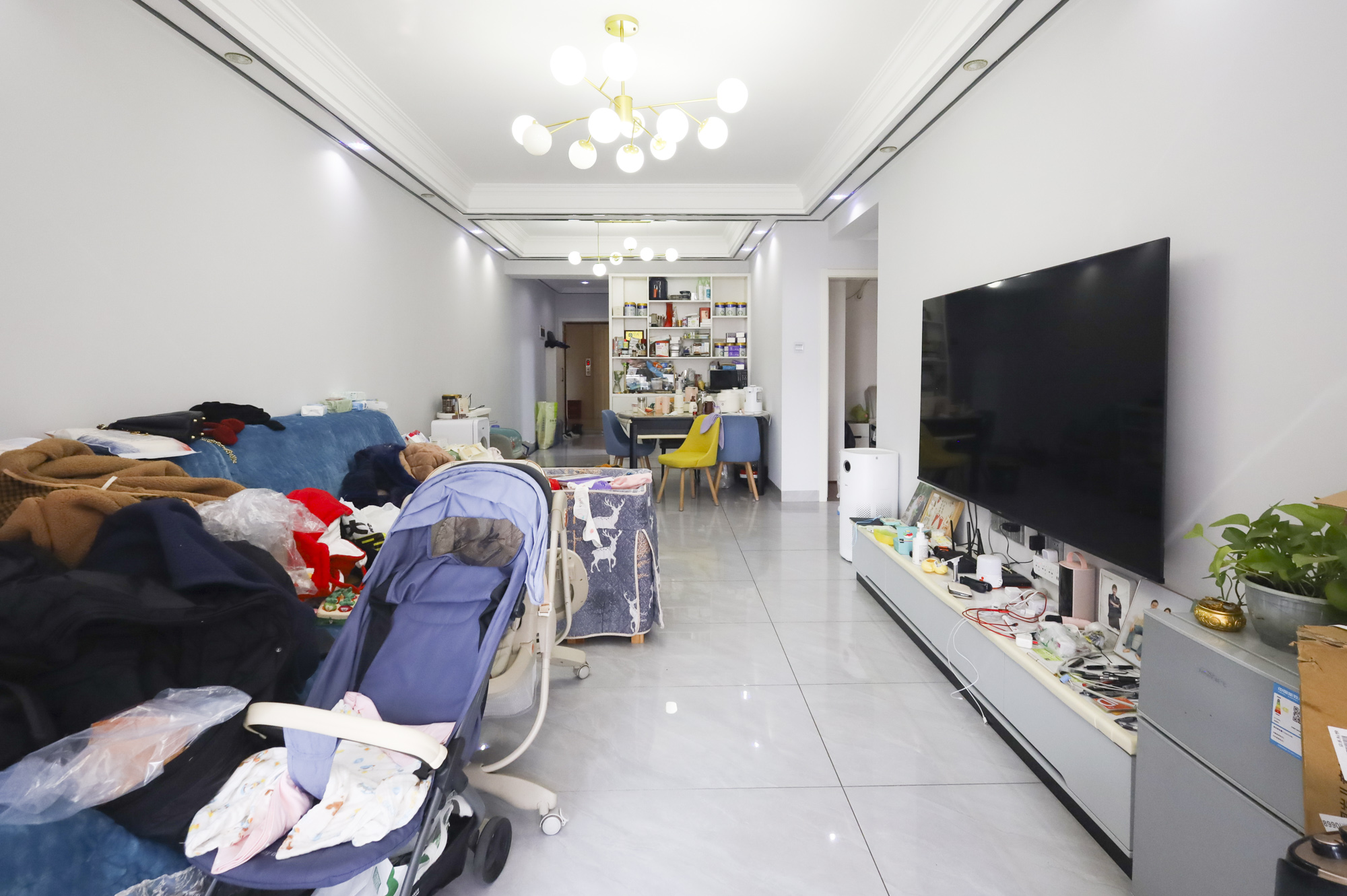 鸿邦国际城  3室2厅1卫   89.80万