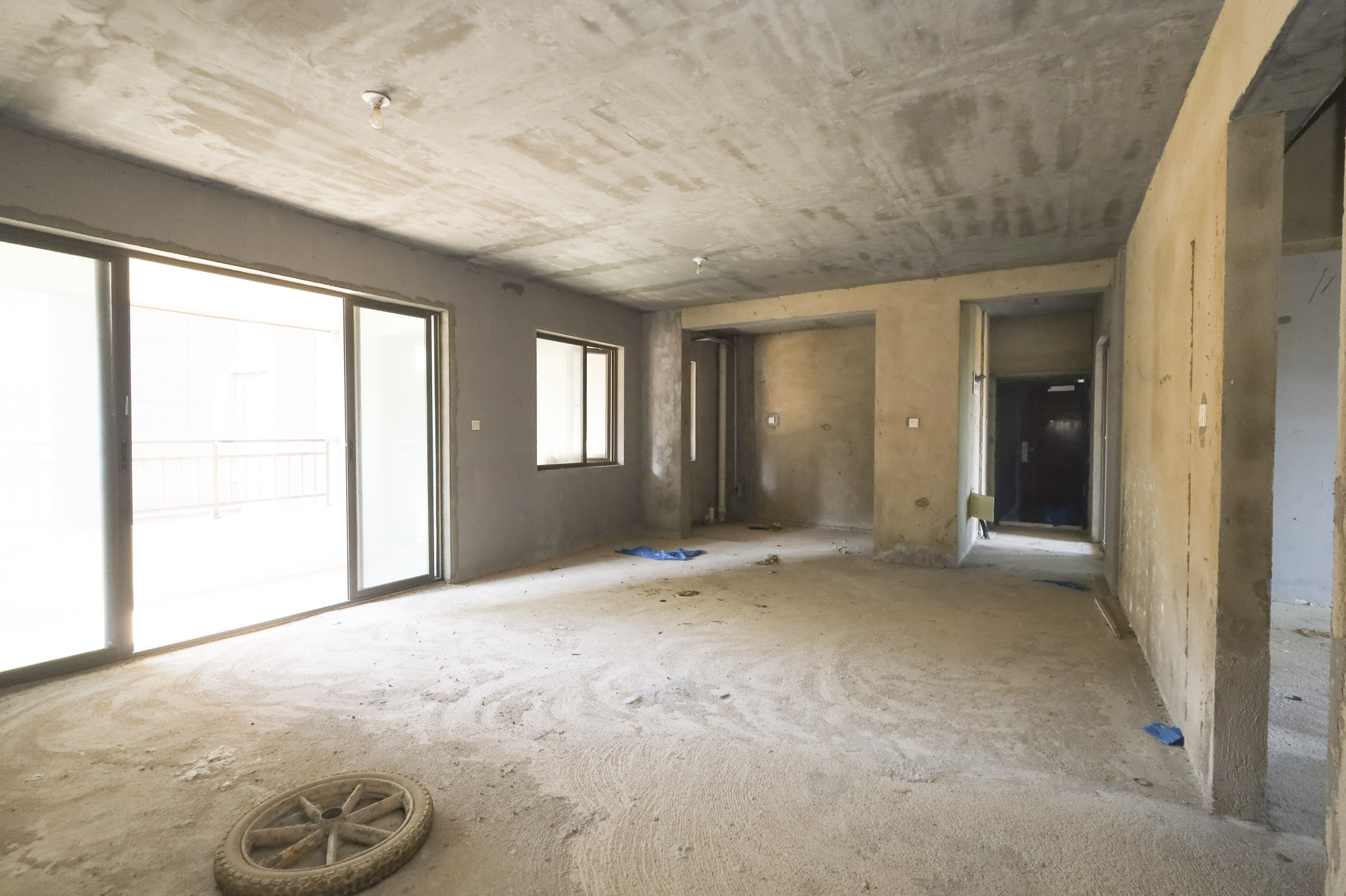 帝辰金缇水郡 4室2厅1卫 76.8万 帝辰金缇水郡 4室2厅1卫 76.8万其他