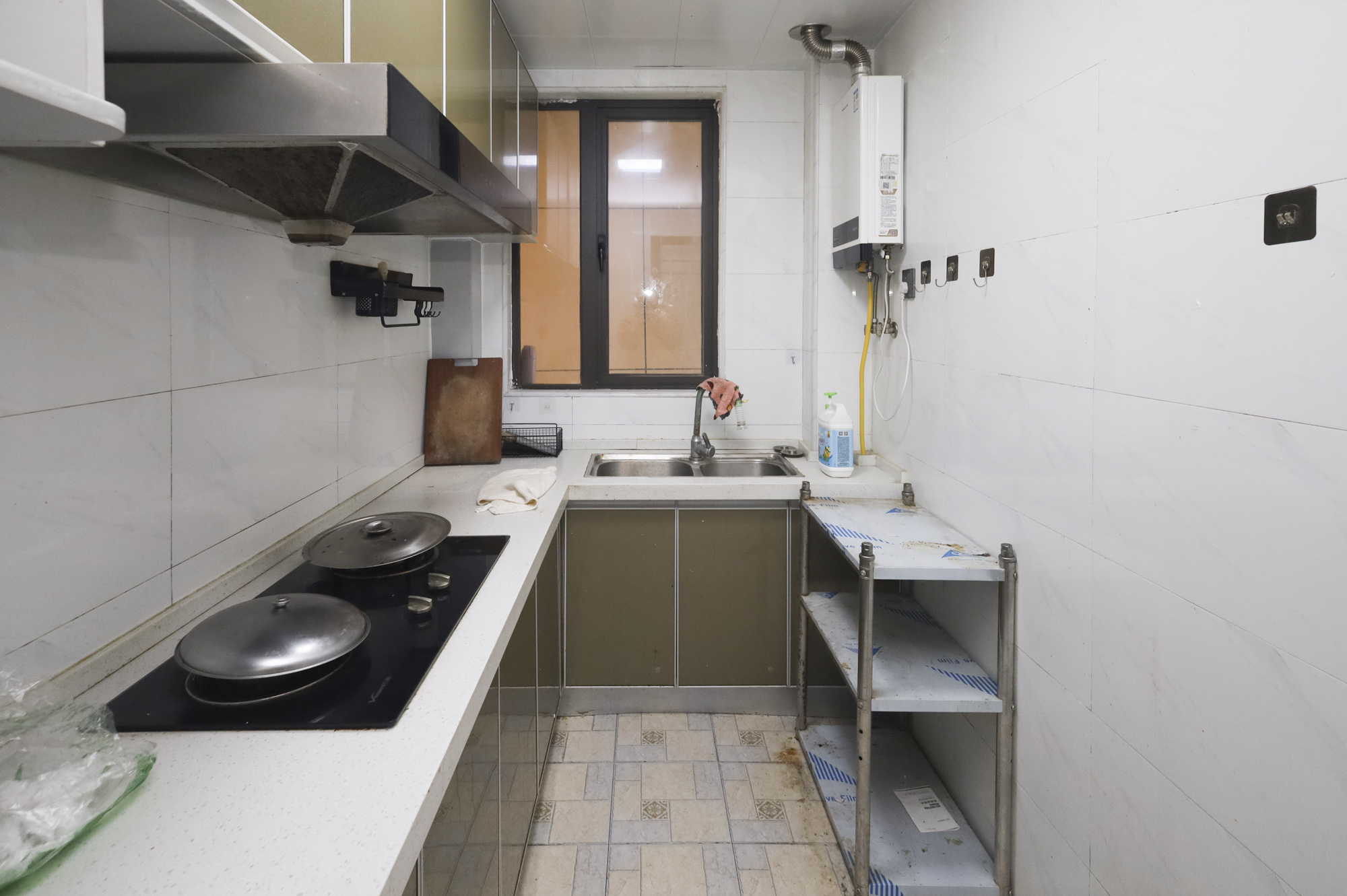 帝辰金缇水郡 3室2厅1卫 53.8万 帝辰金缇水郡 3室2厅1卫 53.8万厨房