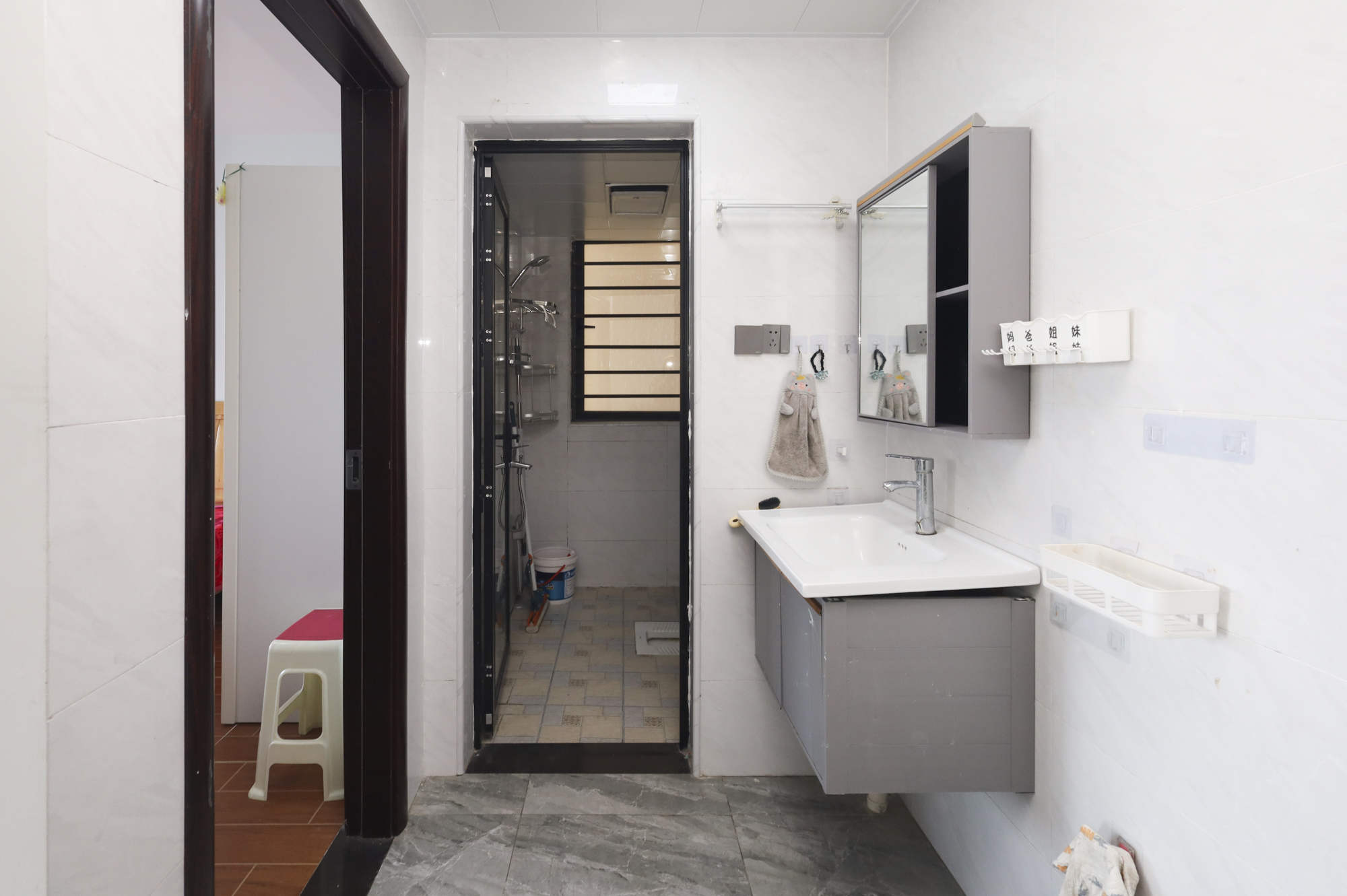 帝辰金缇水郡 3室2厅1卫 53.8万 帝辰金缇水郡 3室2厅1卫 53.8万卫生间