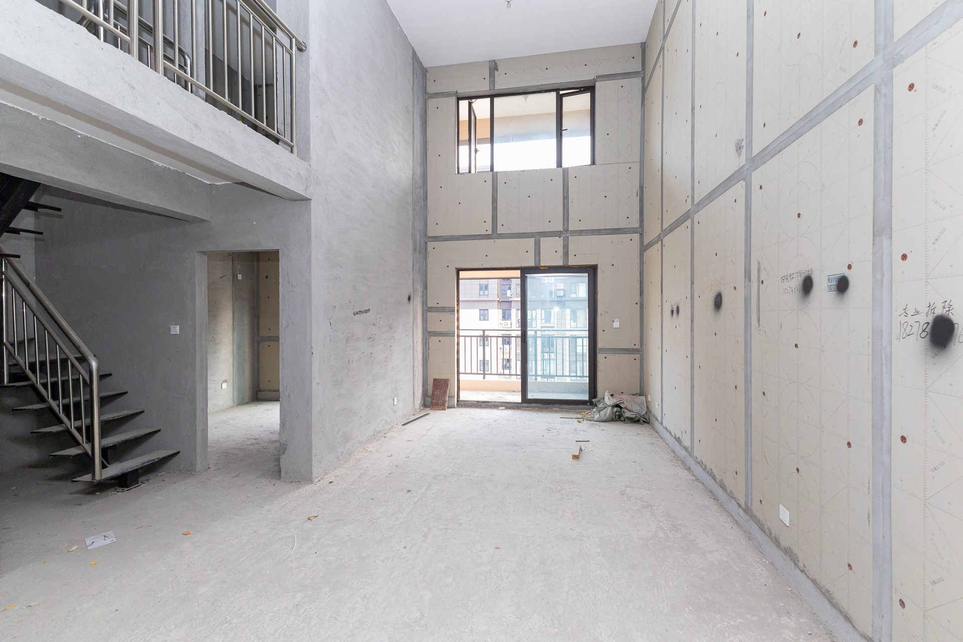 裕和府(乐万邦康桥悦城) 4室2厅2卫 115.0万 裕和府(乐万邦康桥悦城) 4室2厅2卫 115.0万客厅