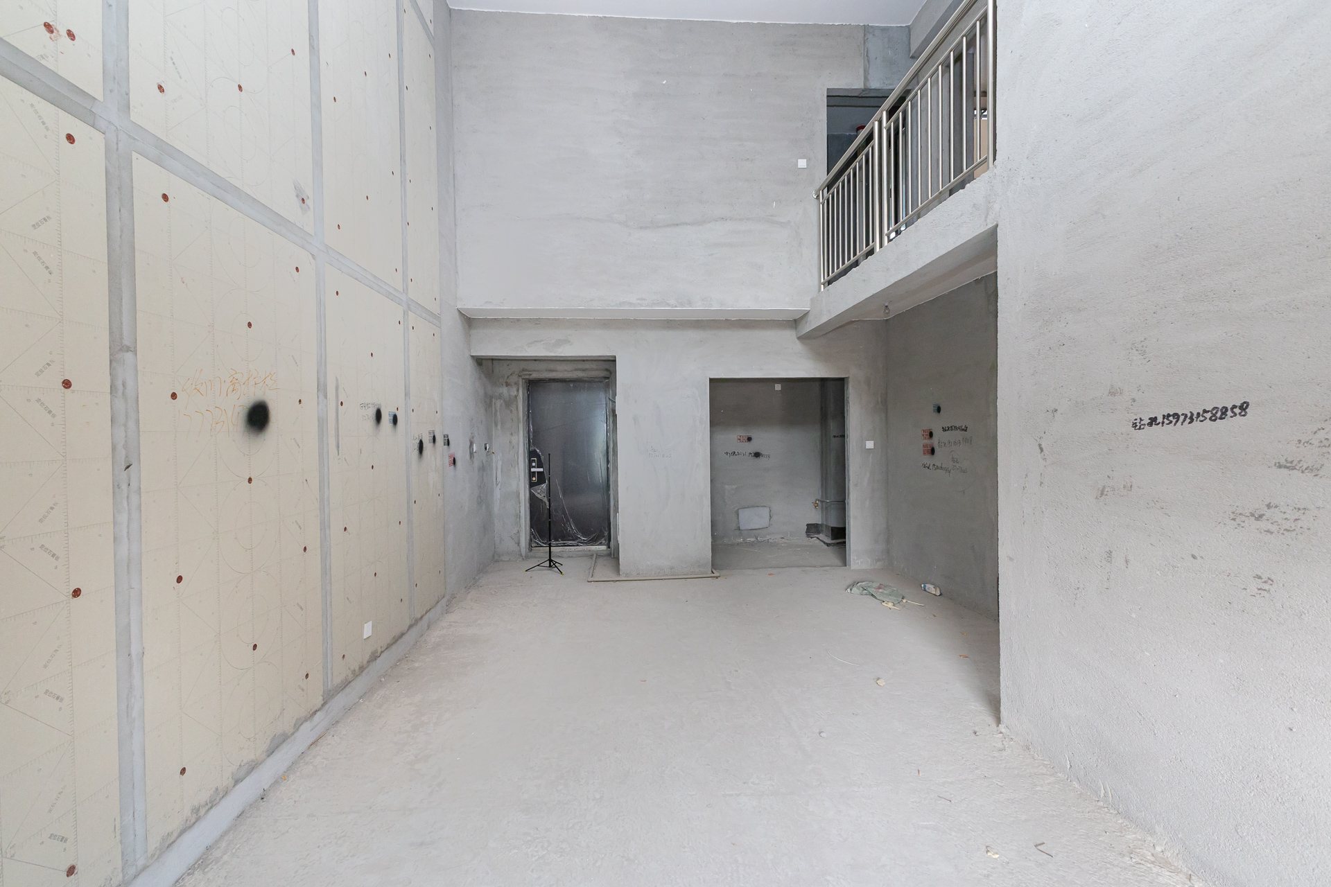 裕和府(乐万邦康桥悦城) 4室2厅2卫 115.0万 裕和府(乐万邦康桥悦城) 4室2厅2卫 115.0万客厅