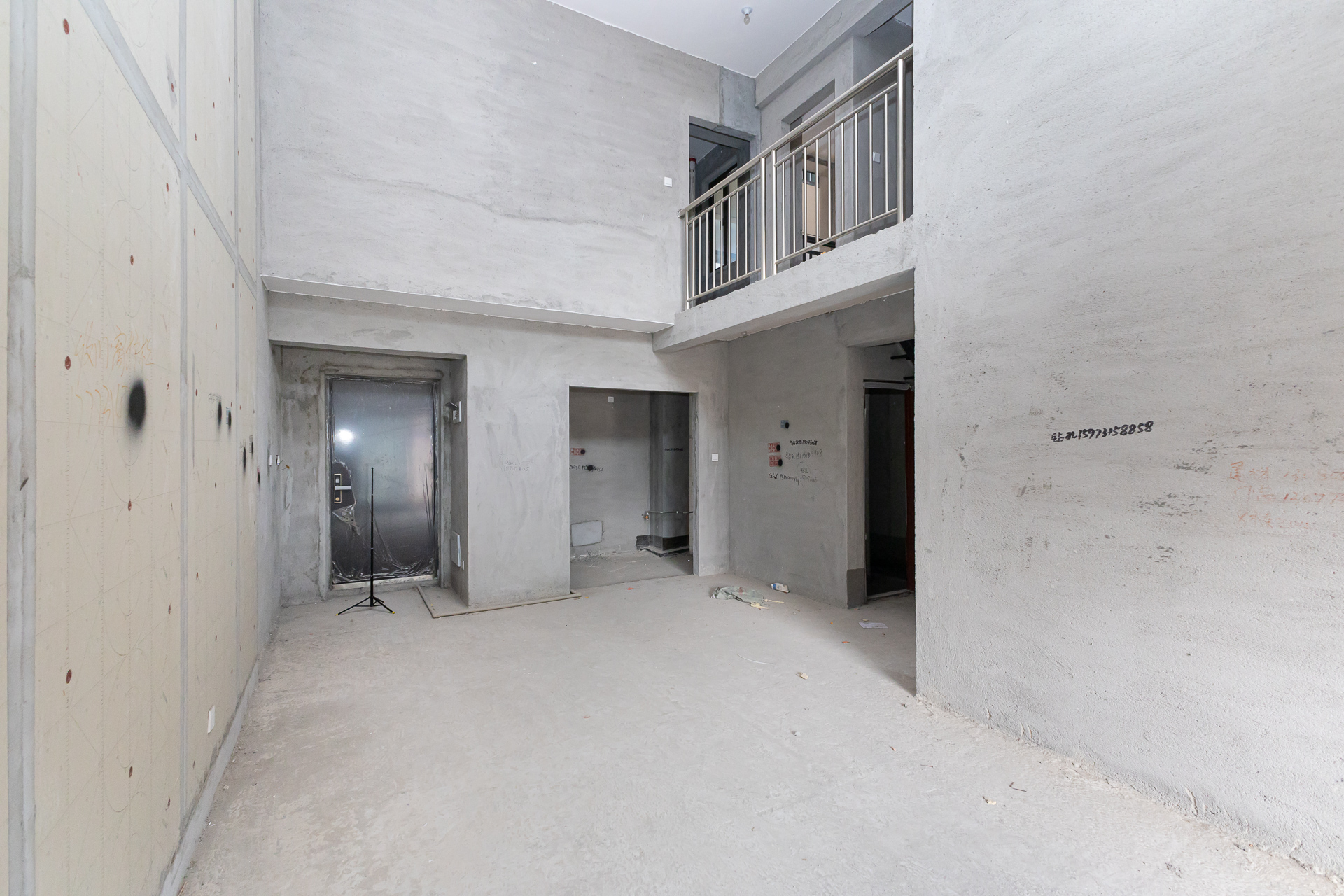 裕和府(乐万邦康桥悦城) 4室2厅2卫 115.0万 裕和府(乐万邦康桥悦城) 4室2厅2卫 115.0万客厅