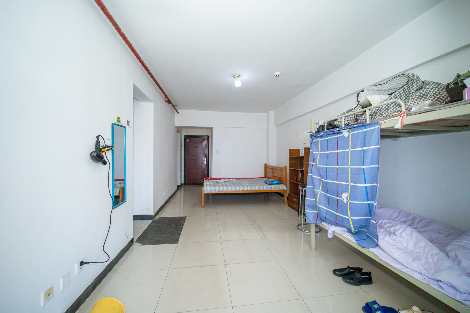 新长海广场  2室2厅1卫    35.8万 新长海广场  2室2厅1卫    35.8万客厅