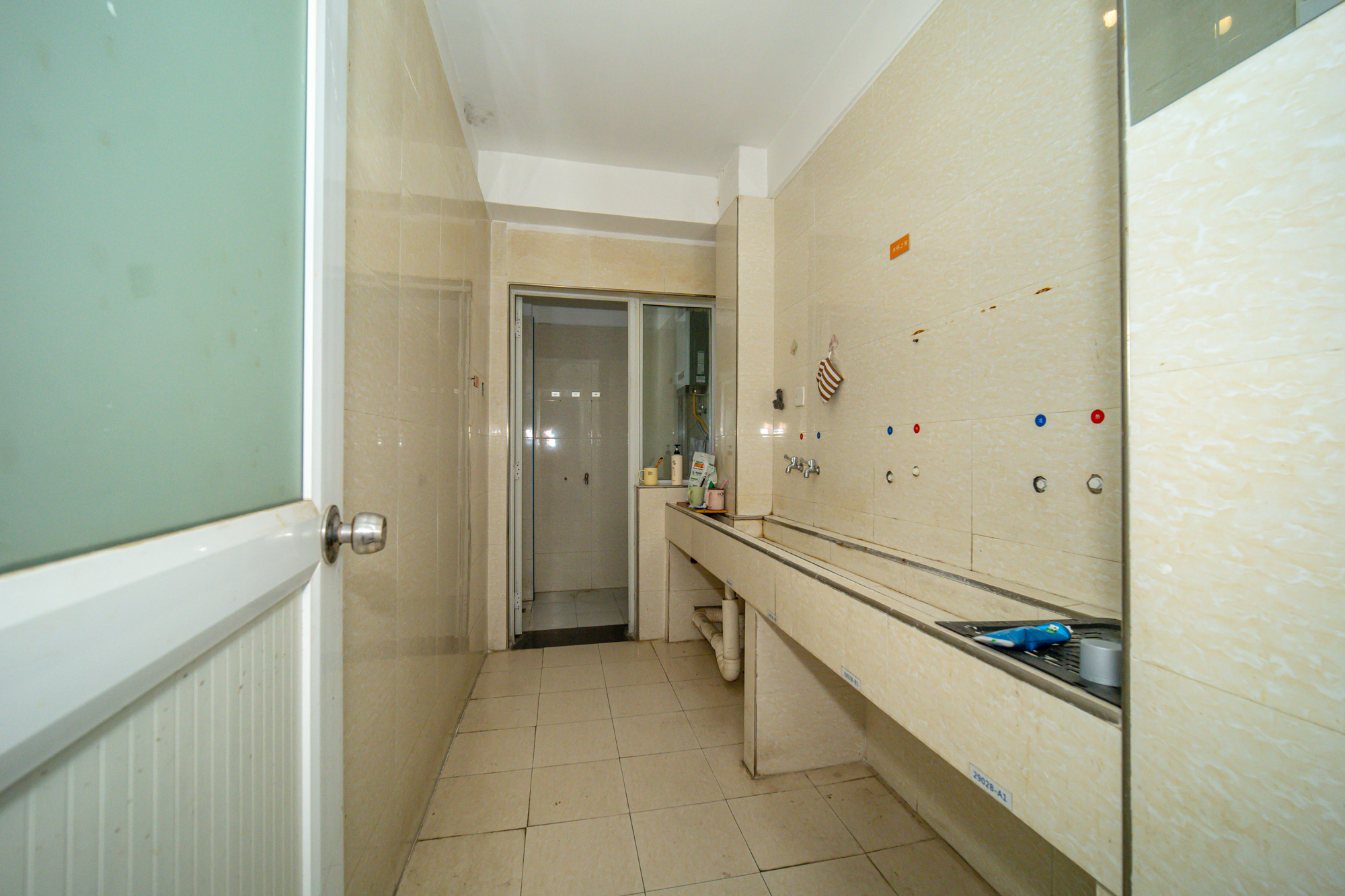 新长海广场  2室2厅1卫    35.8万 新长海广场  2室2厅1卫    35.8万厨房