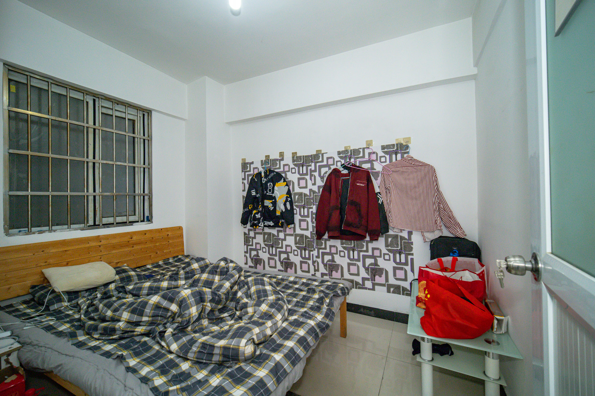 新长海广场  2室2厅1卫    35.8万 新长海广场  2室2厅1卫    35.8万卧室