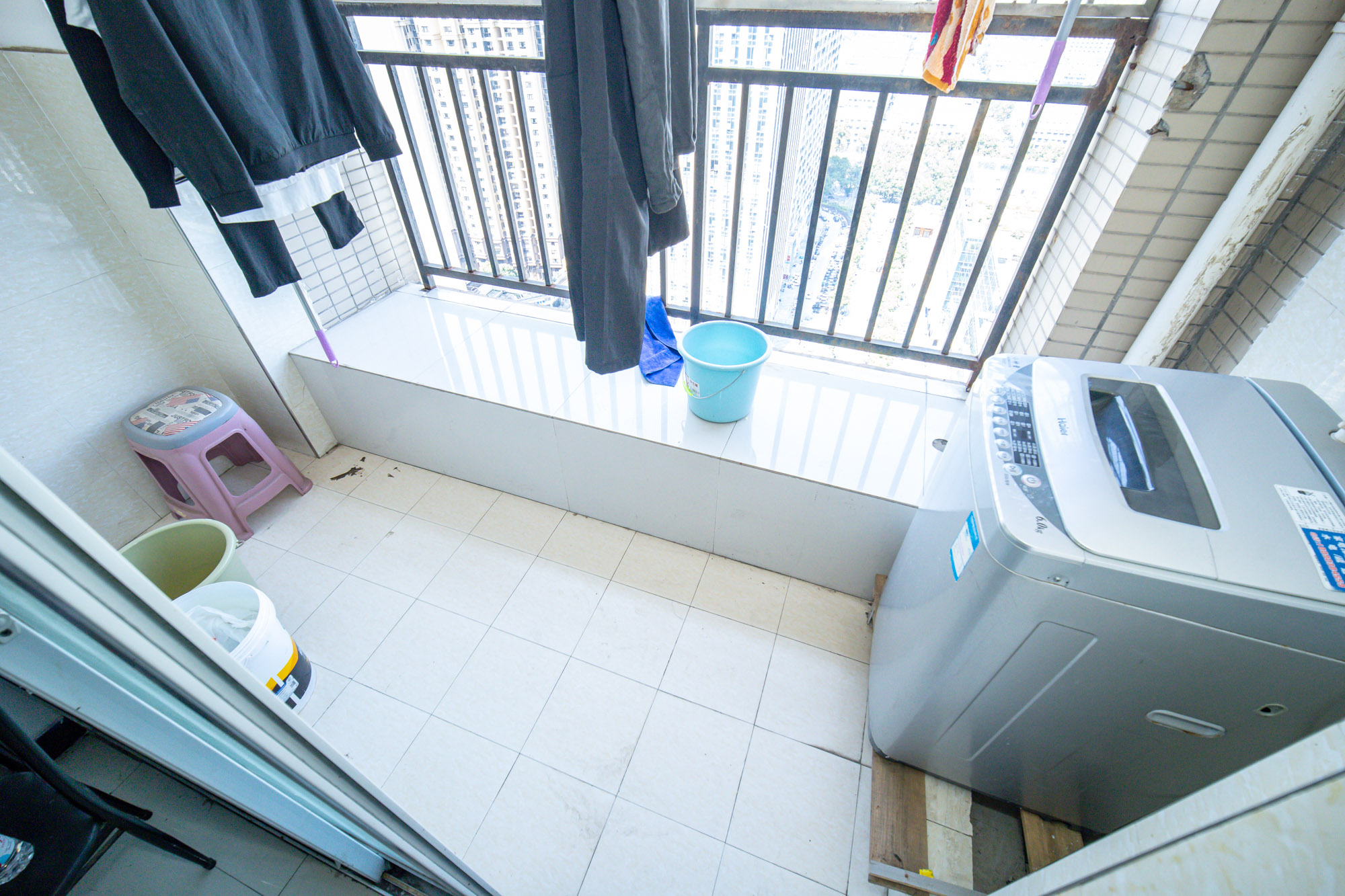 新长海广场  2室2厅1卫    35.8万 新长海广场  2室2厅1卫    35.8万阳台