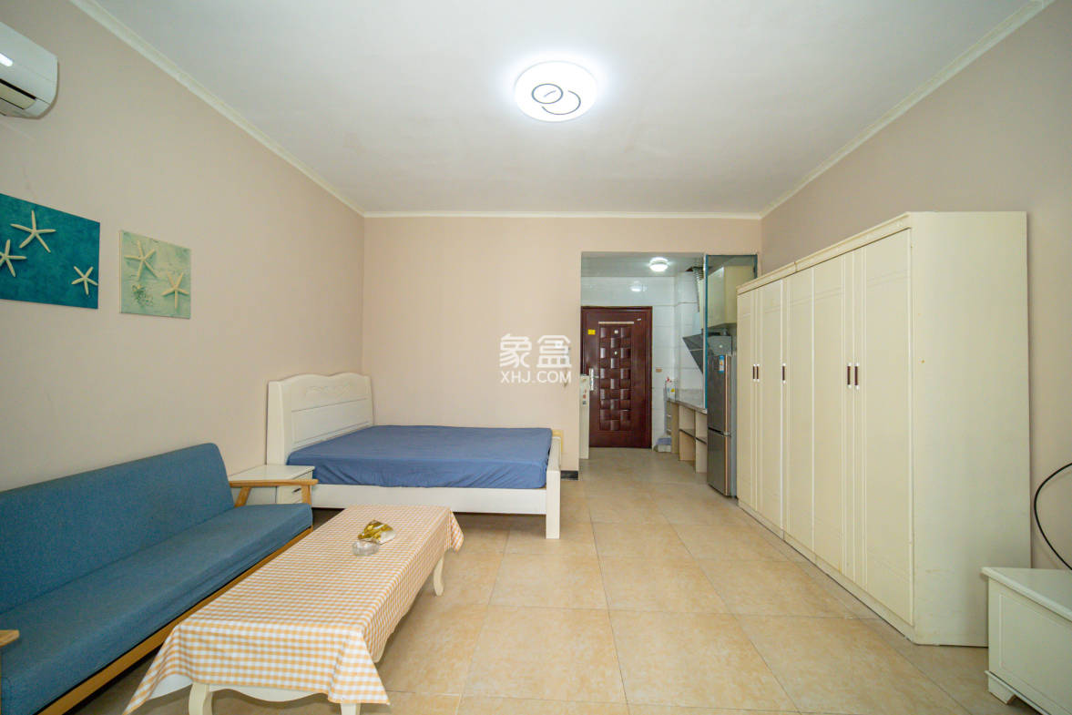 蝴蝶谷 1室1厅1卫 20.0万 蝴蝶谷 1室1厅1卫 20.0万客厅