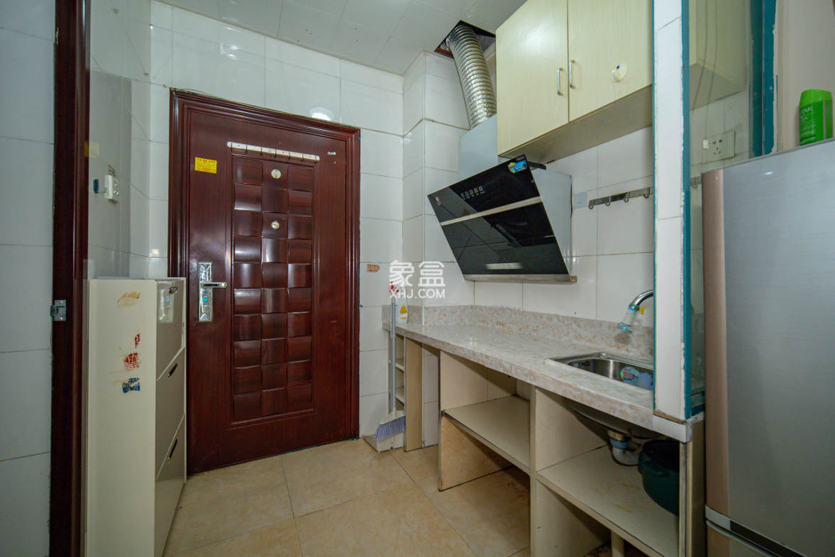 蝴蝶谷 1室1厅1卫 20.0万 蝴蝶谷 1室1厅1卫 20.0万厨房