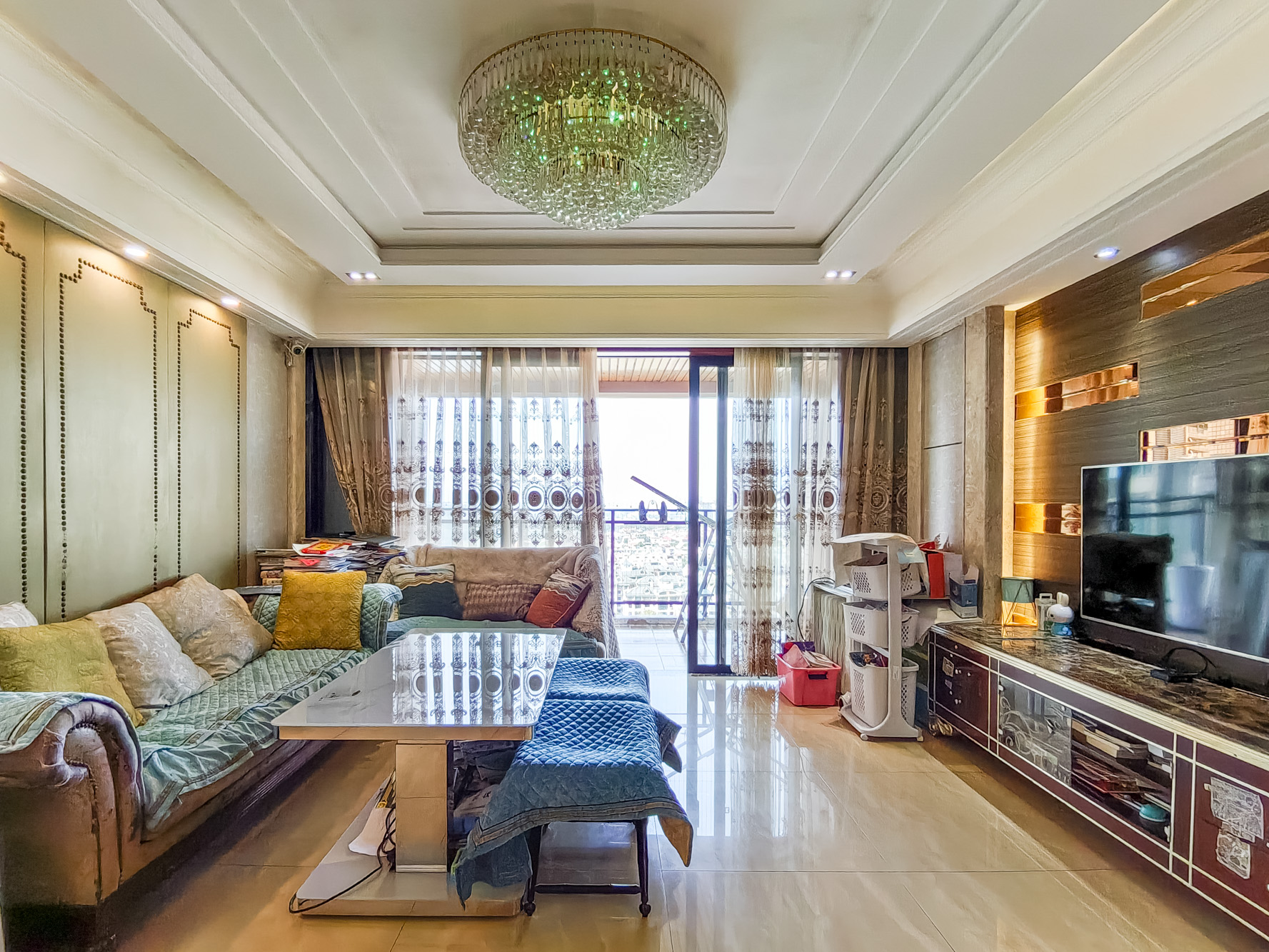 松雅湖金岸 4室2厅2卫 140.0万 松雅湖金岸 4室2厅2卫 140.0万客厅