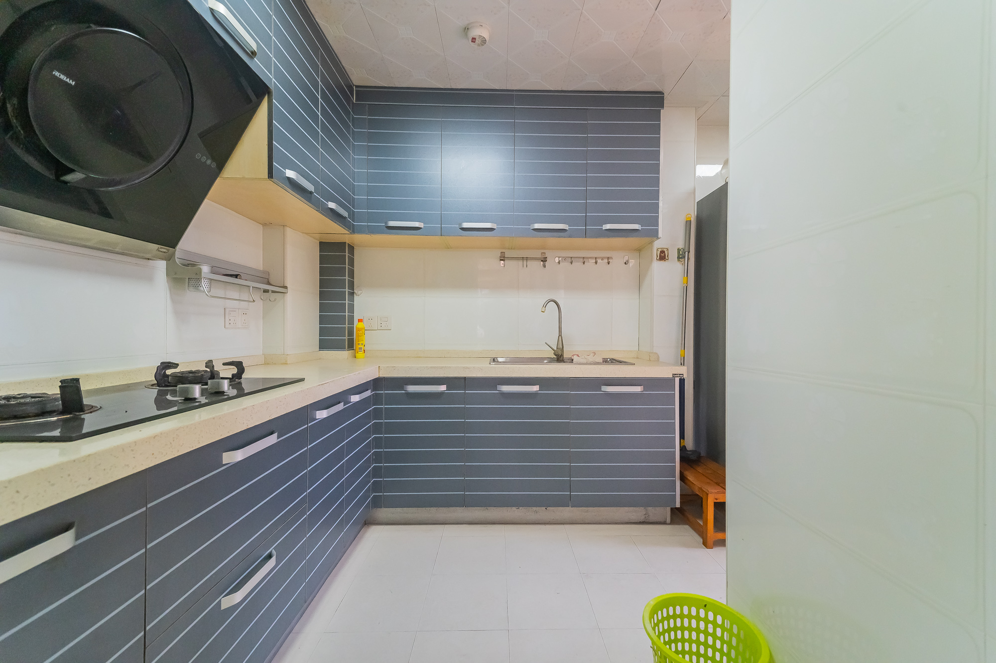 华润凤凰城三期 3室2厅1卫 77.0万 华润凤凰城三期 3室2厅1卫 77.0万厨房