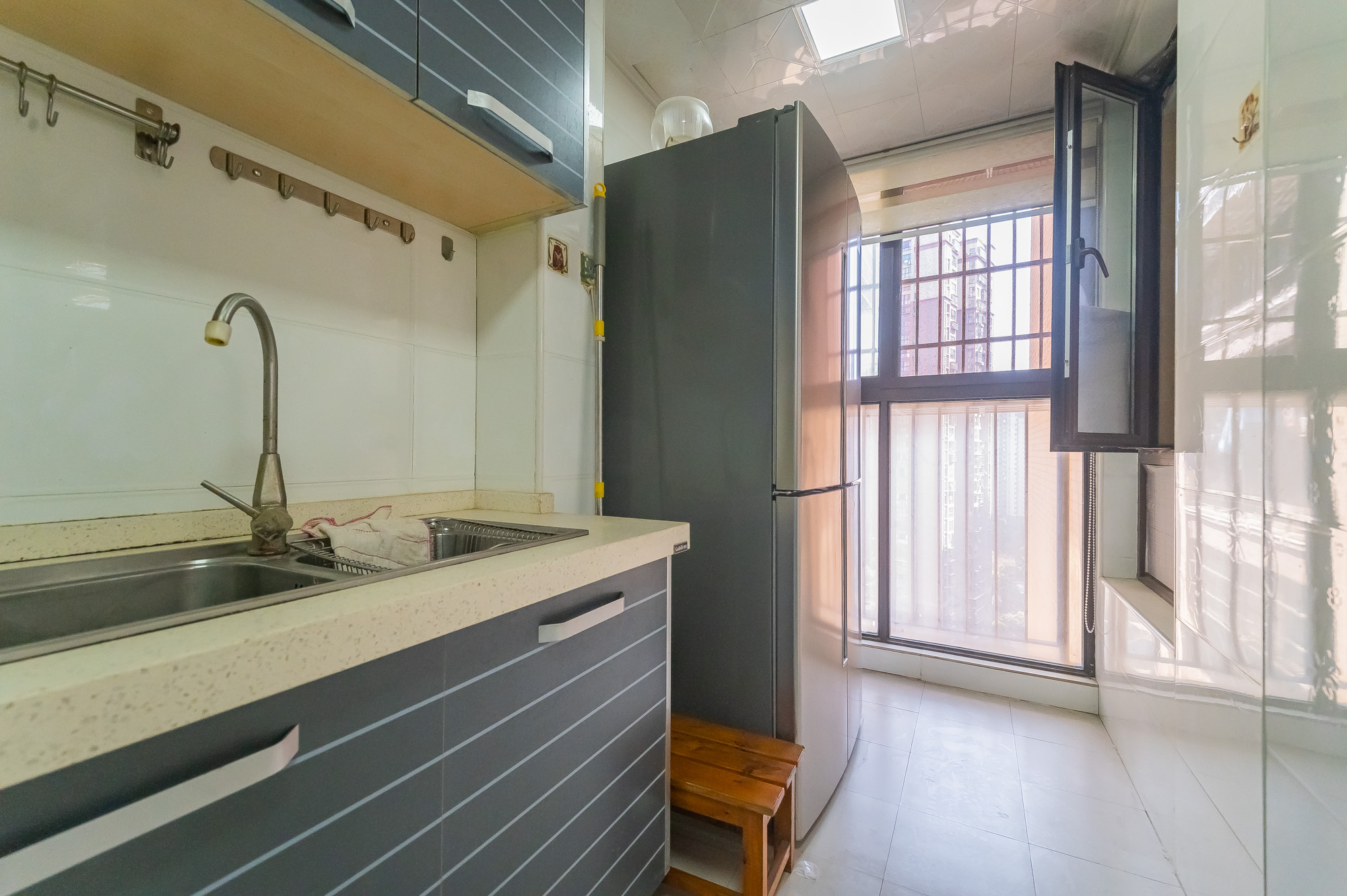 华润凤凰城三期 3室2厅1卫 77.0万 华润凤凰城三期 3室2厅1卫 77.0万厨房