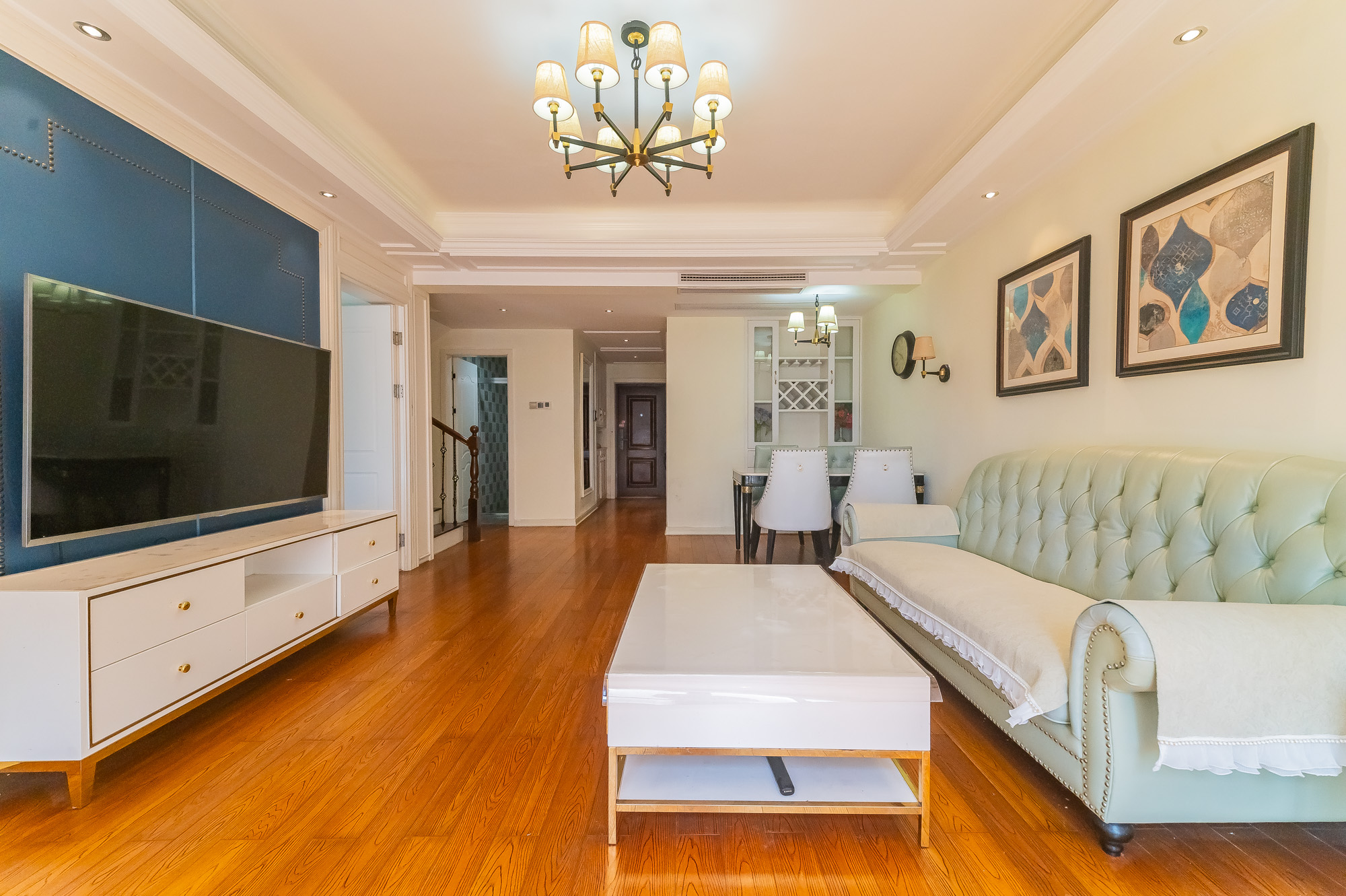 星湖湾一期高层  4室2厅2卫    130.0万 星湖湾一期高层  4室2厅2卫    130.0万客厅