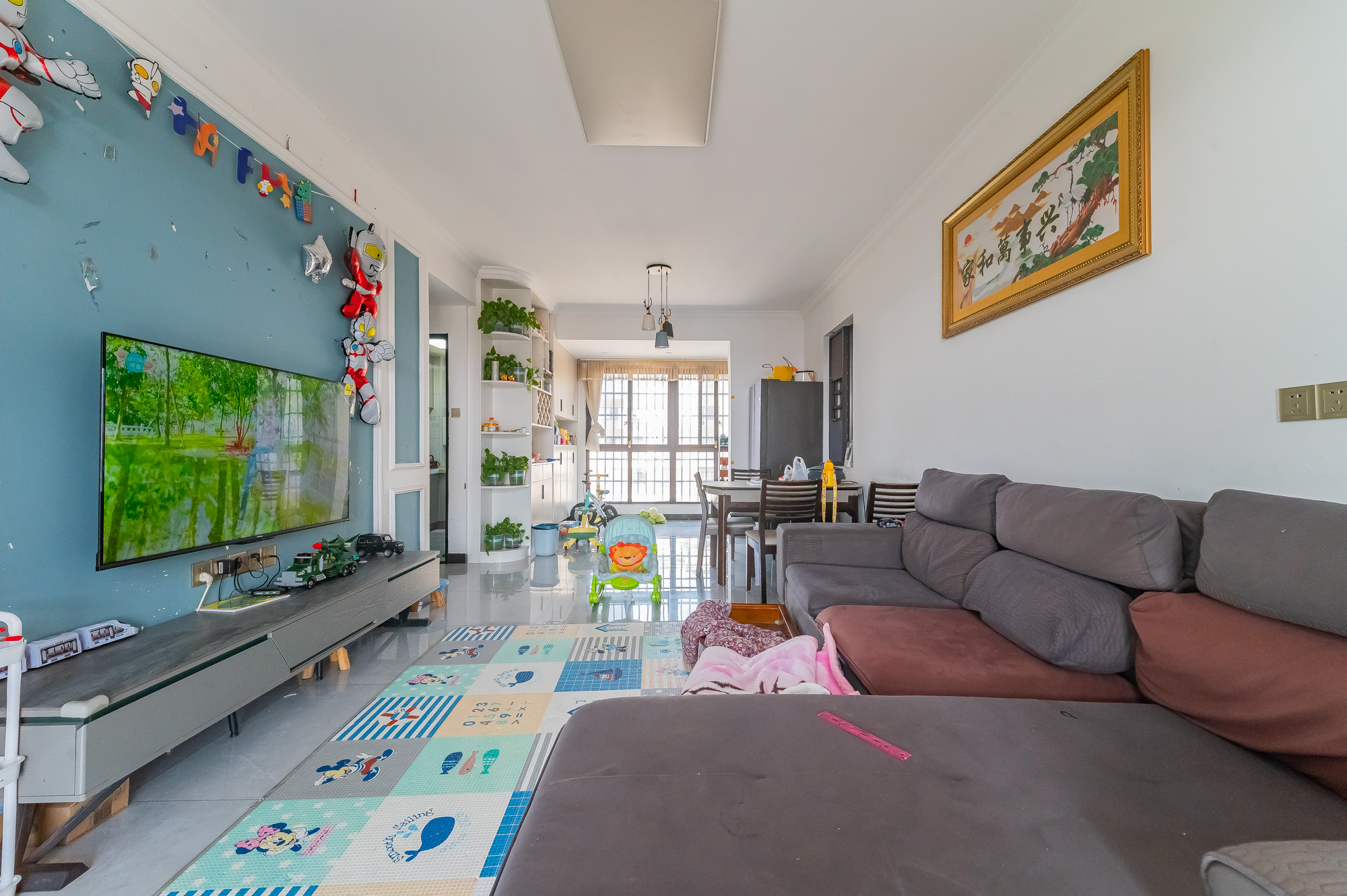 星湖湾一期高层 3室2厅1卫 72.8万 星湖湾一期高层 3室2厅1卫 72.8万客厅