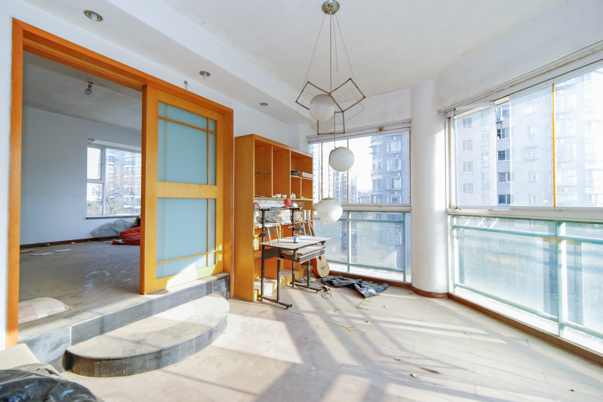中建桂苑  4室2厅1卫   122.00万客厅