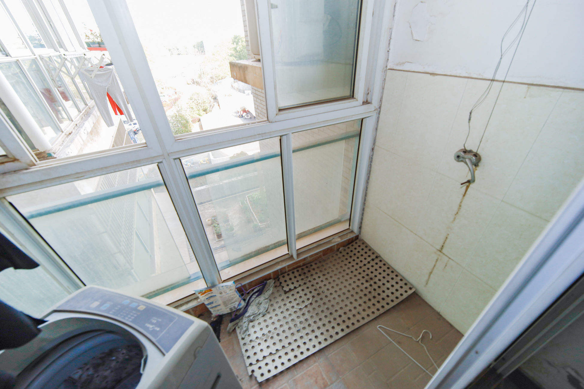 中建桂苑  4室2厅1卫   122.00万阳台