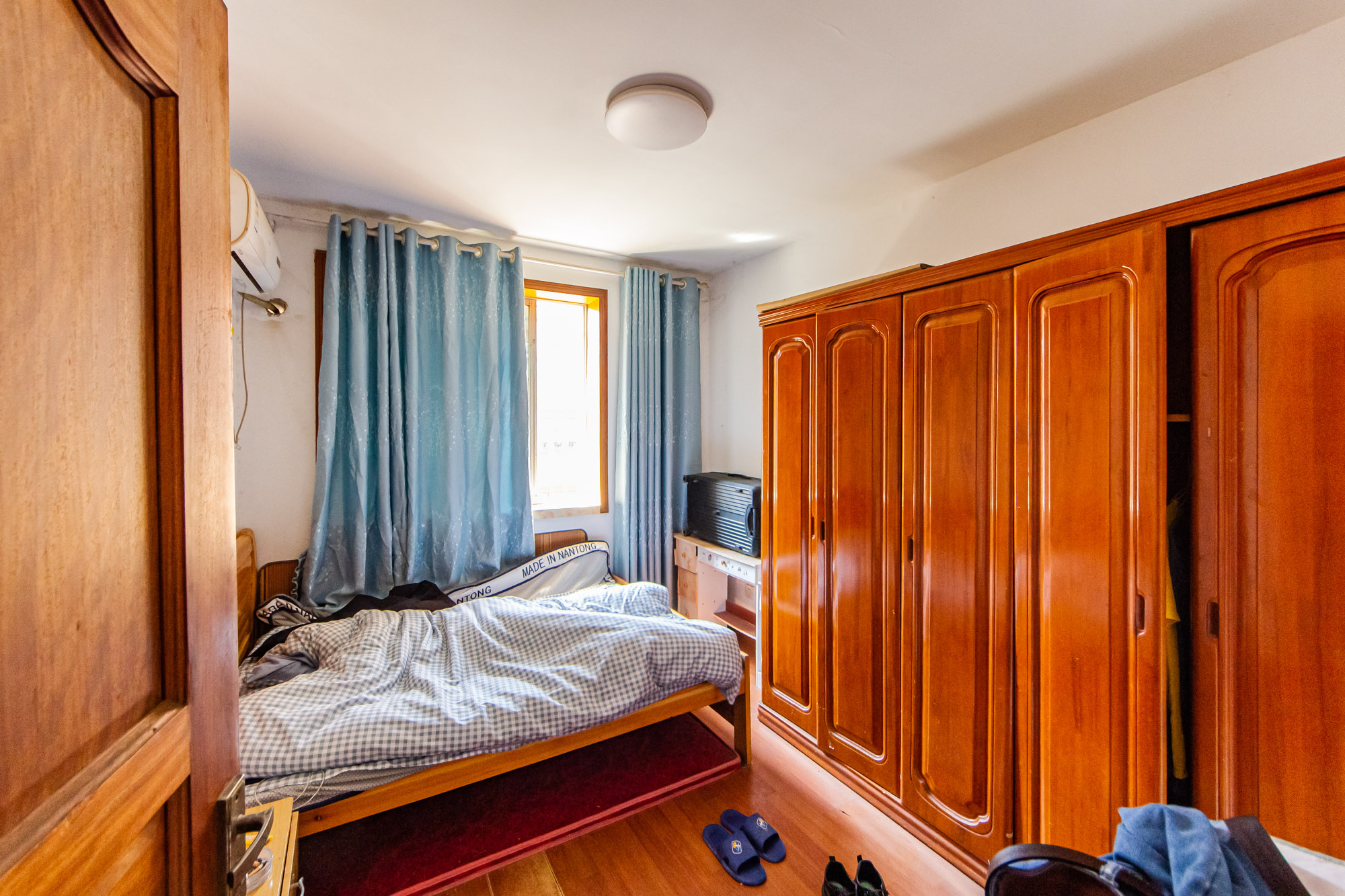 人造板厂宿舍(新河北堤1号) 3室2厅1卫 70.0万 人造板厂宿舍(新河北堤1号) 3室2厅1卫 70.0万卧室