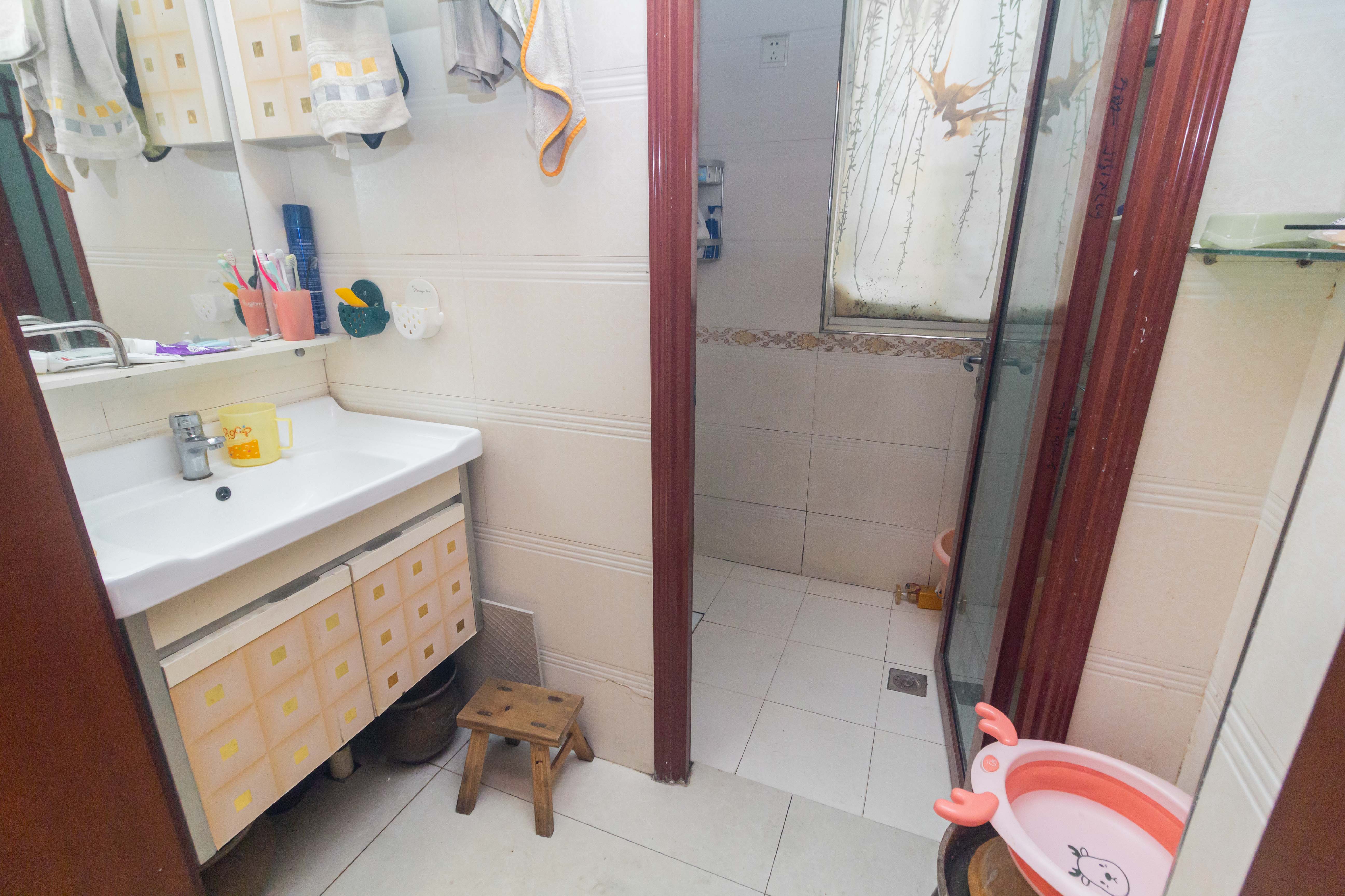 明天一城  3室2厅1卫    88.0万 明天一城  3室2厅1卫    88.0万卫生间