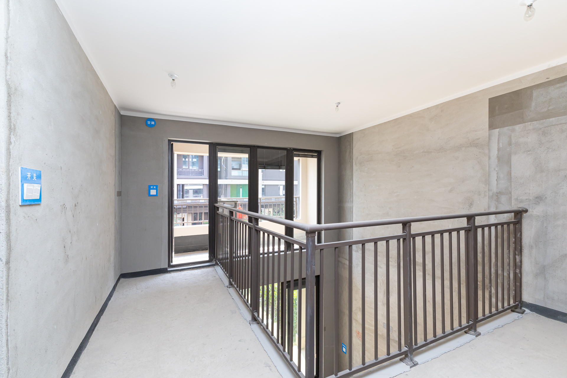 时代建发和著 4室2厅3卫 363.0万 时代建发和著 4室2厅3卫 363.0万客厅