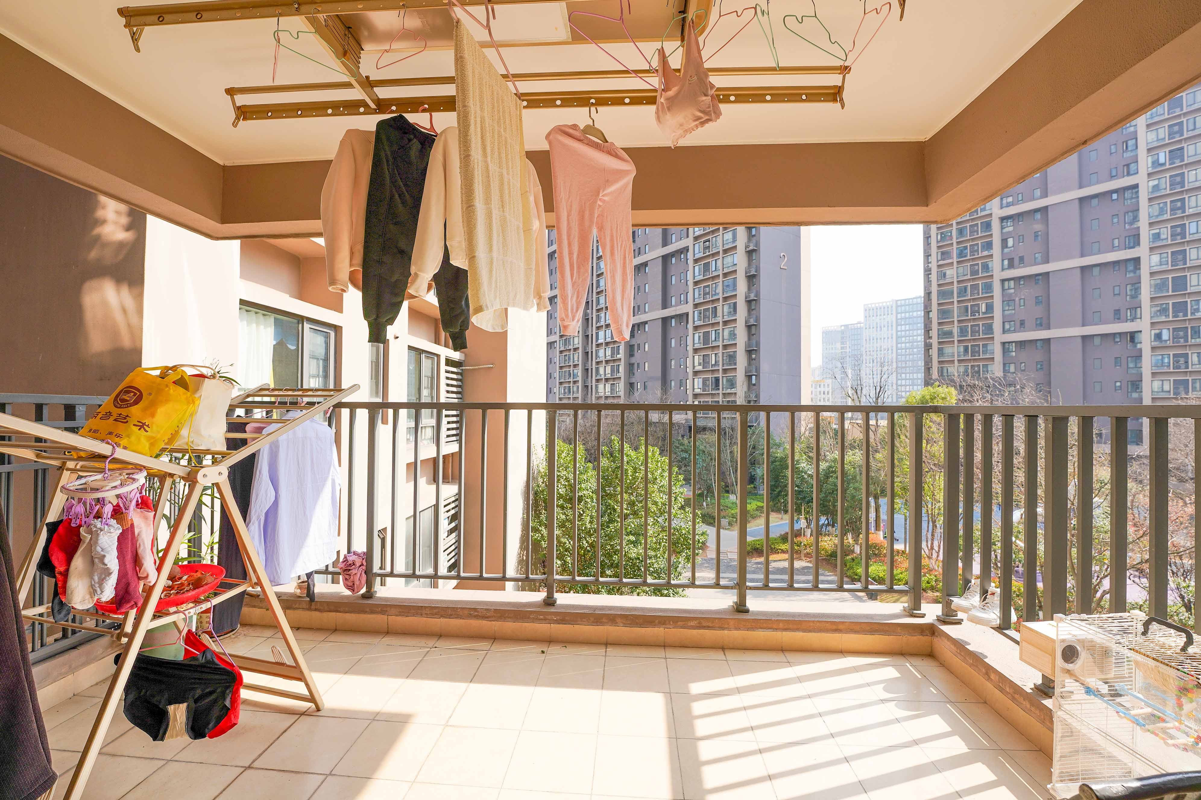 汇金城/嘉华城（二期、三期）  4室2厅2卫    138.0万其他