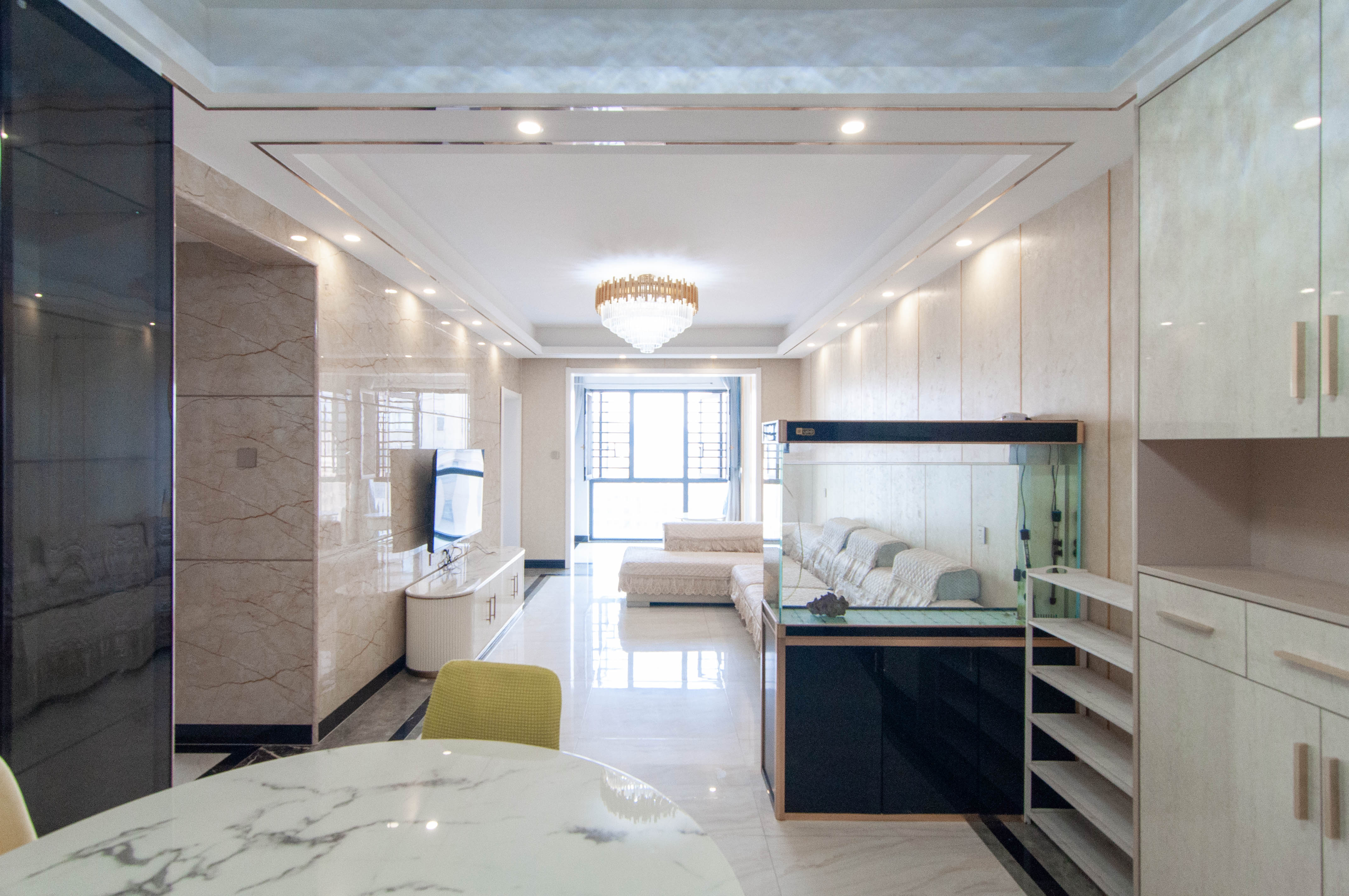 中建梅溪湖中心  3室2厅1卫    130.0万 中建梅溪湖中心  3室2厅1卫    130.0万客厅