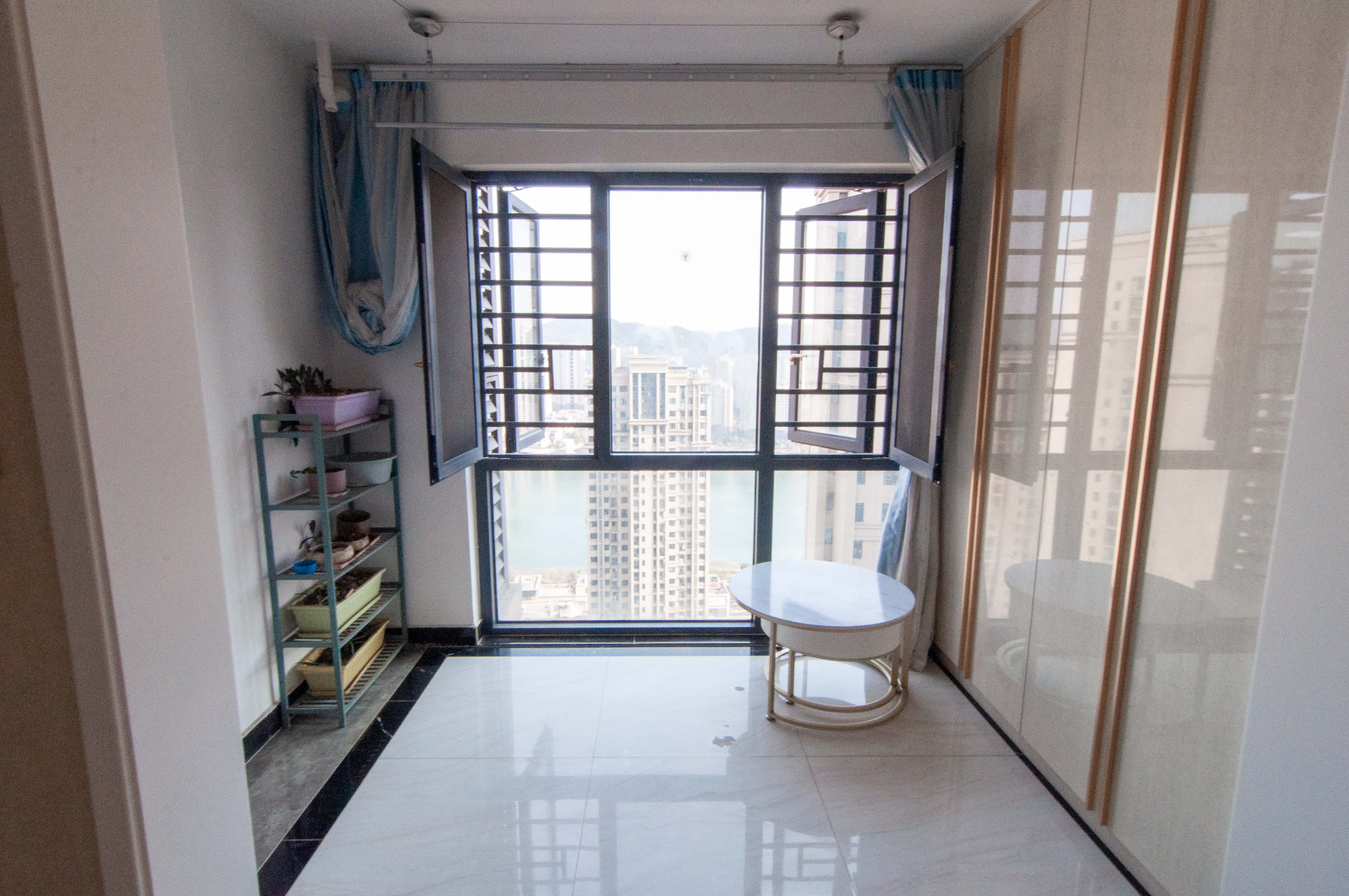 中建梅溪湖中心  3室2厅1卫    130.0万 中建梅溪湖中心  3室2厅1卫    130.0万其他