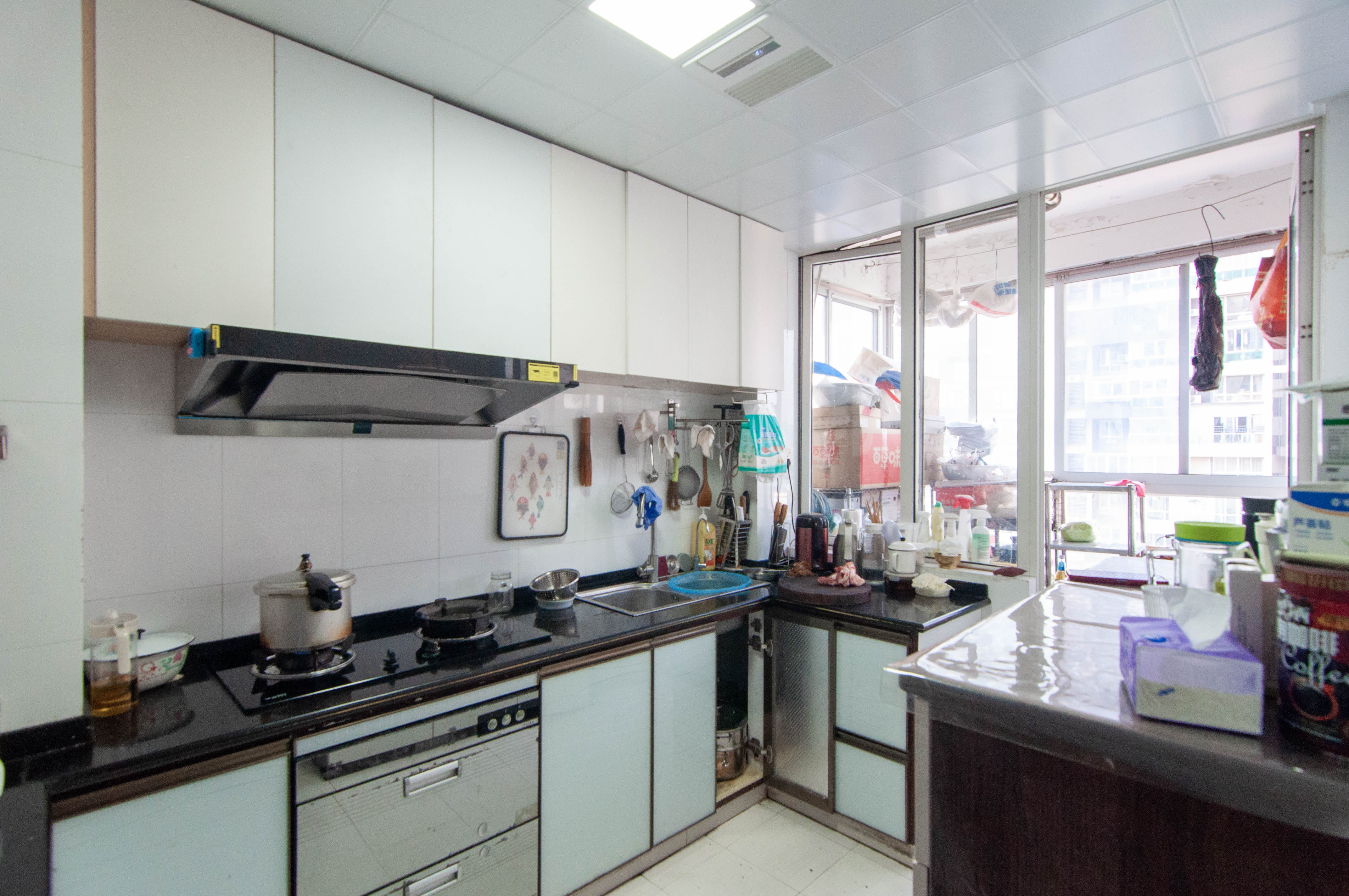 湘麓国际 4室2厅1卫 103.0万 湘麓国际 4室2厅1卫 103.0万厨房