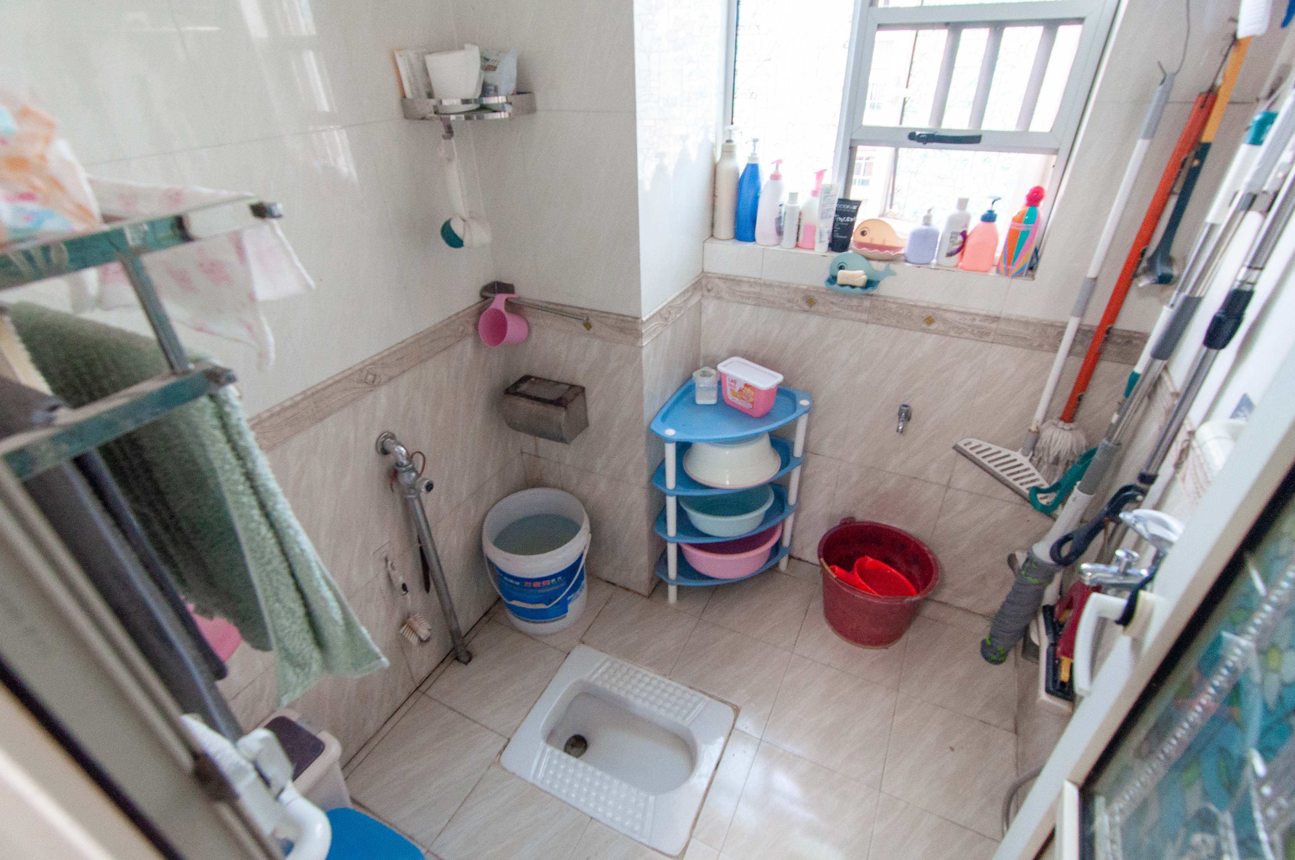 湘麓国际 4室2厅1卫 103.0万 湘麓国际 4室2厅1卫 103.0万卫生间