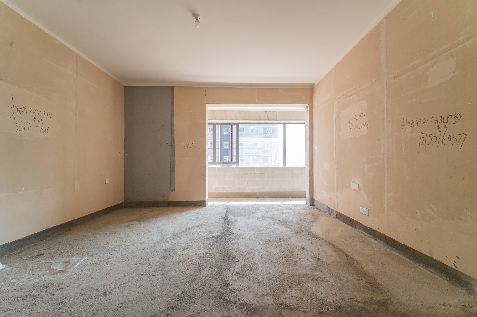 绿城美的明月江南  4室2厅2卫    146.0万 绿城美的明月江南  4室2厅2卫    146.0万客厅