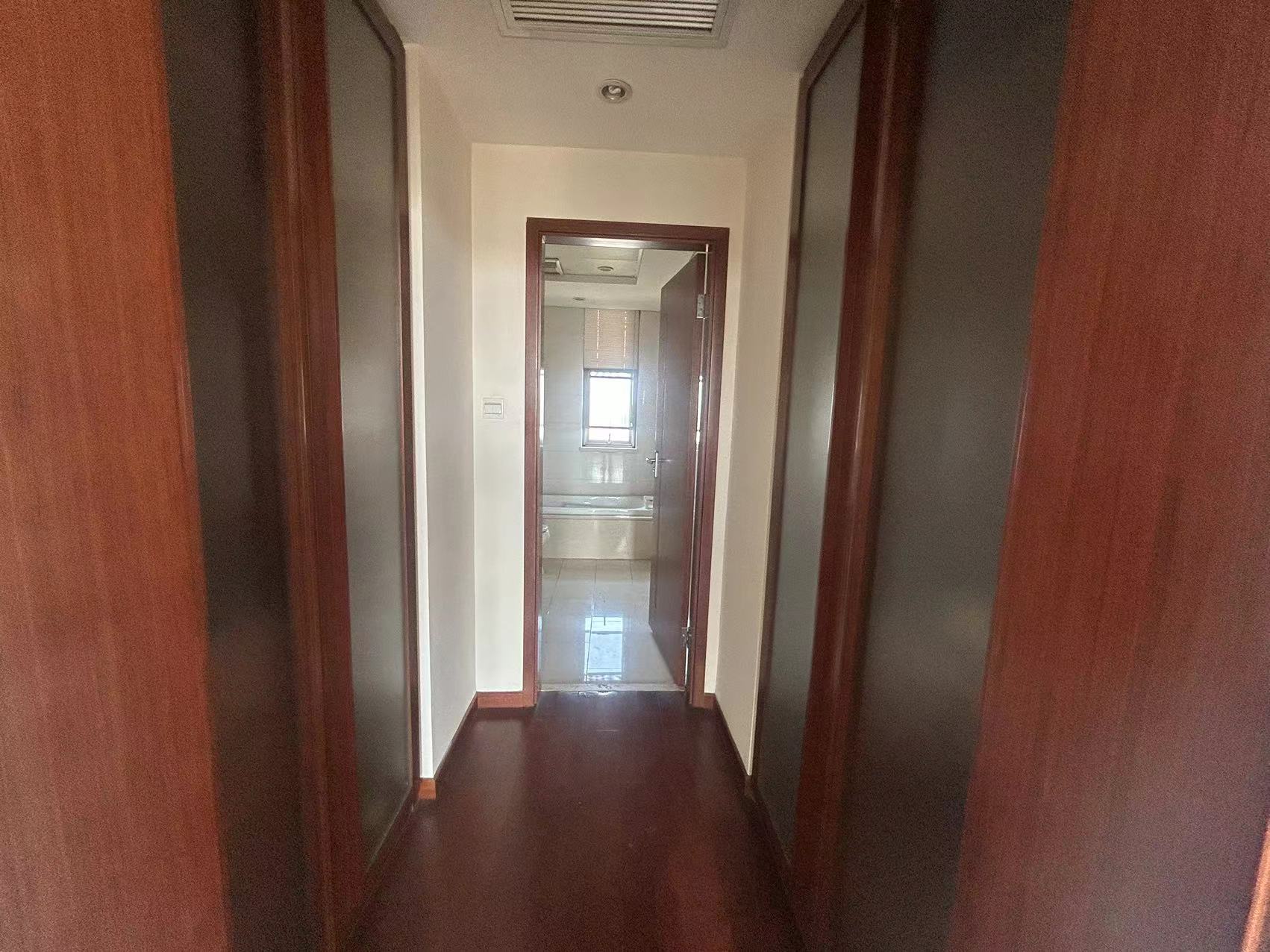 晋合湘水湾一期 4室2厅2卫 75.0万 晋合湘水湾一期 4室2厅2卫 75.0万室内图