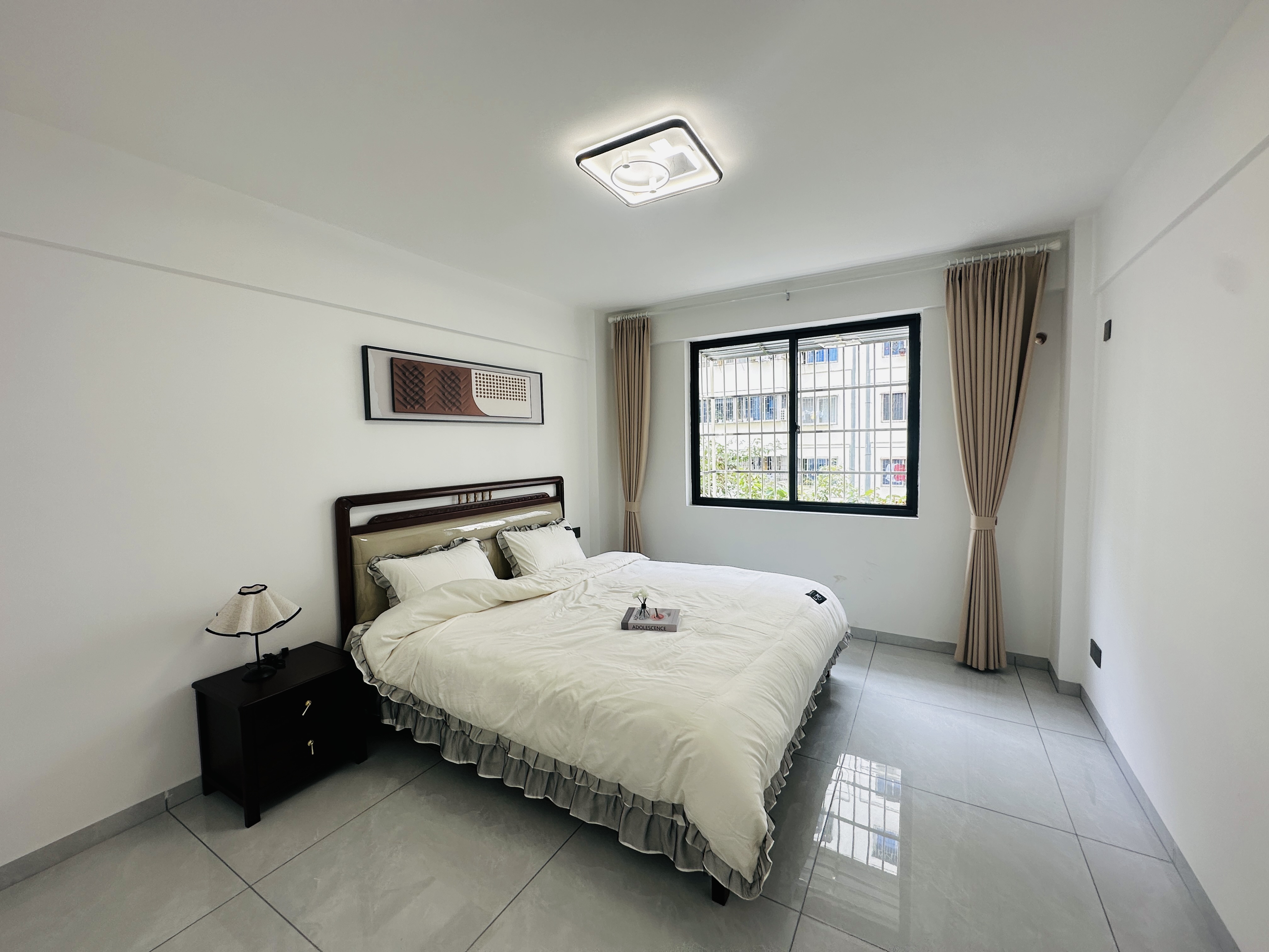 金山小区 3室2厅2卫 119.0万 金山小区 3室2厅2卫 119.0万卧室