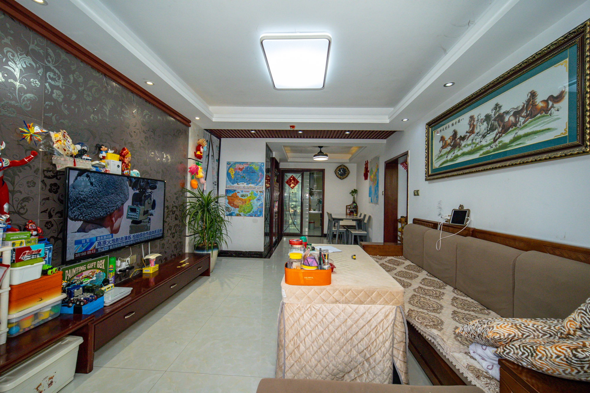 家和院 4室2厅1卫 105.0万 家和院 4室2厅1卫 105.0万客厅