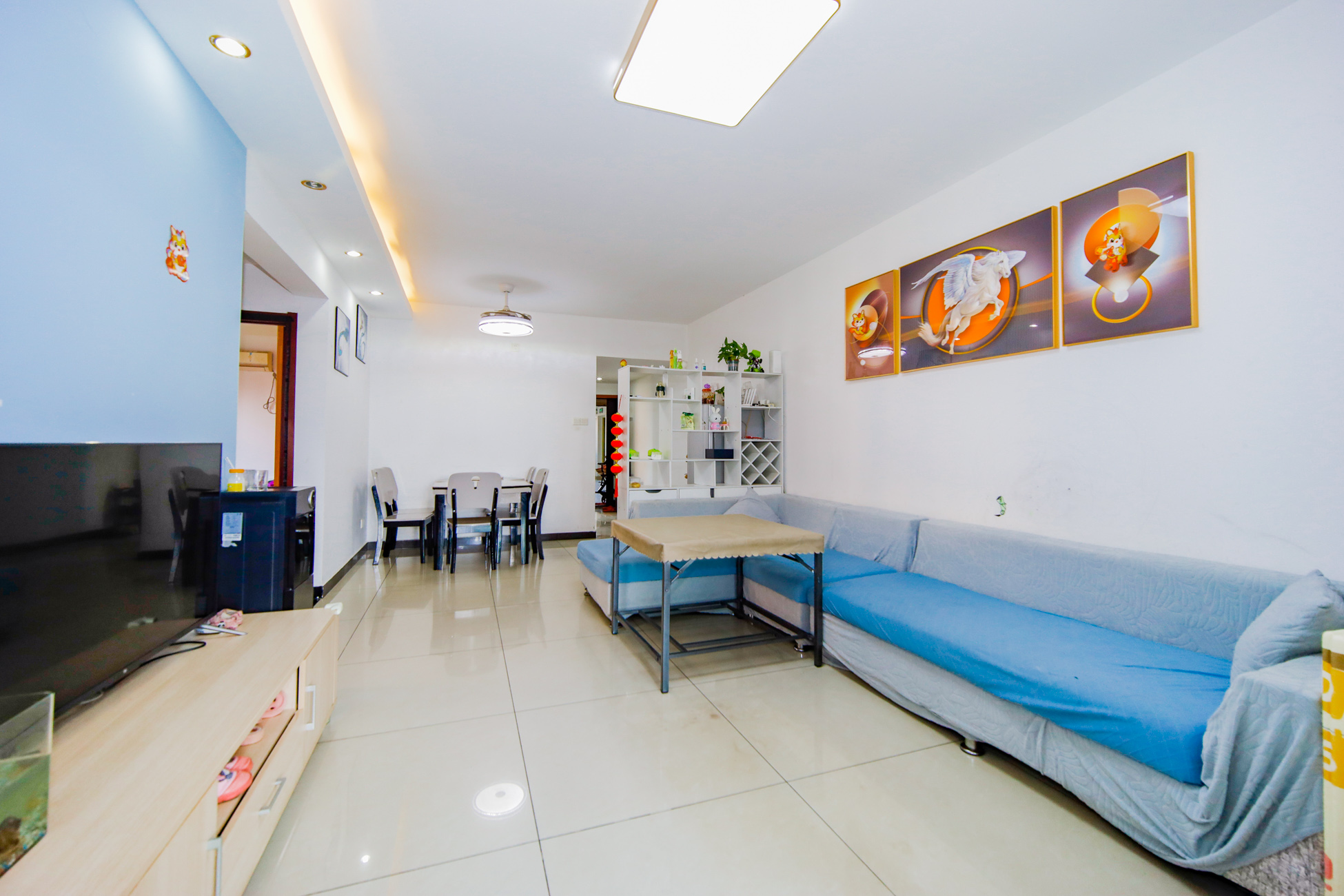 上海城小区 3室2厅2卫 91.8万 上海城小区 3室2厅2卫 91.8万客厅