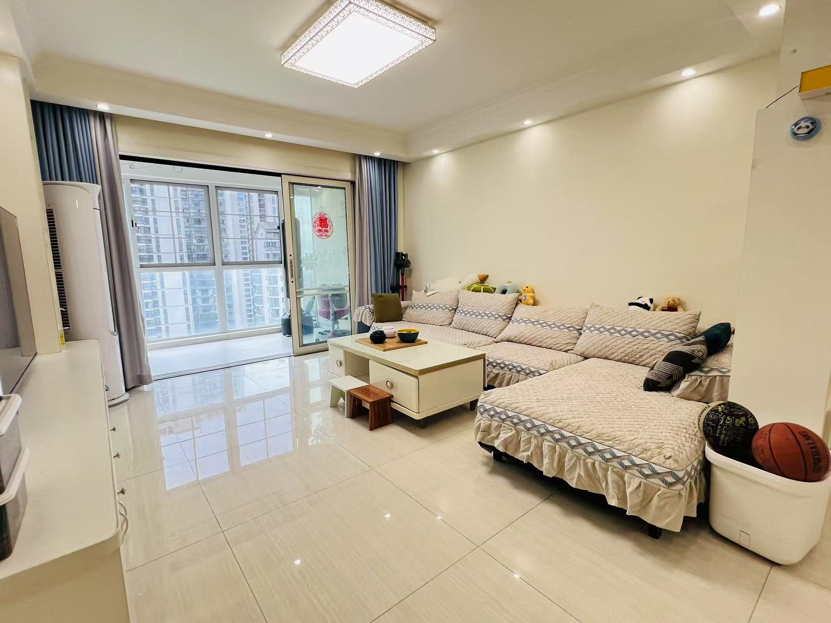 梓山湖领御 3室2厅1卫 2400.0元/月 梓山湖领御 3室2厅1卫 2400.0元/月室内图