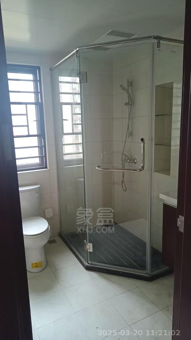 中建玥熙台 4室2厅2卫 2200.0元/月 中建玥熙台 4室2厅2卫 2200.0元/月室内图