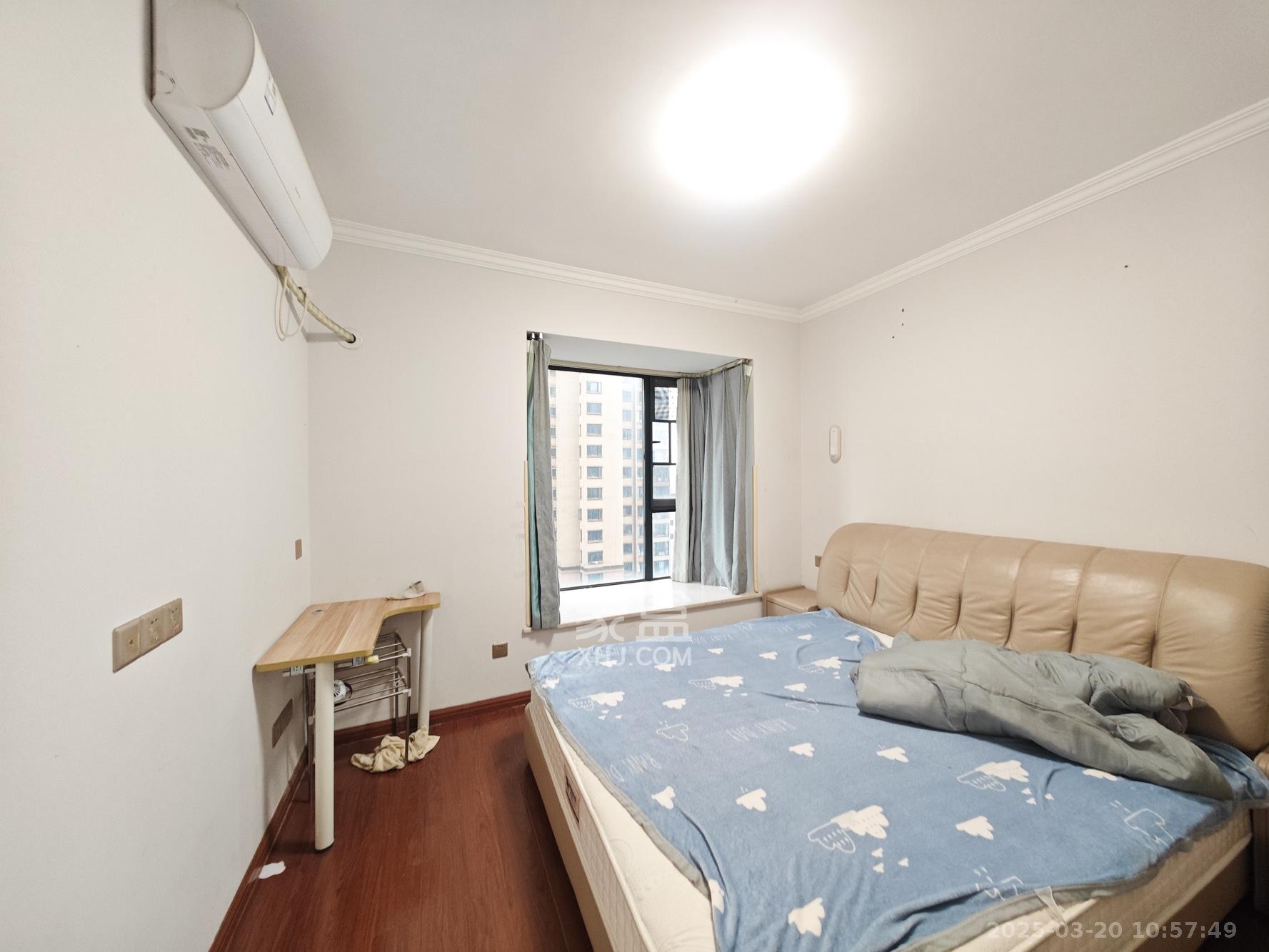 中建嘉和城  3室2厅2卫   2600.00元/月室内图