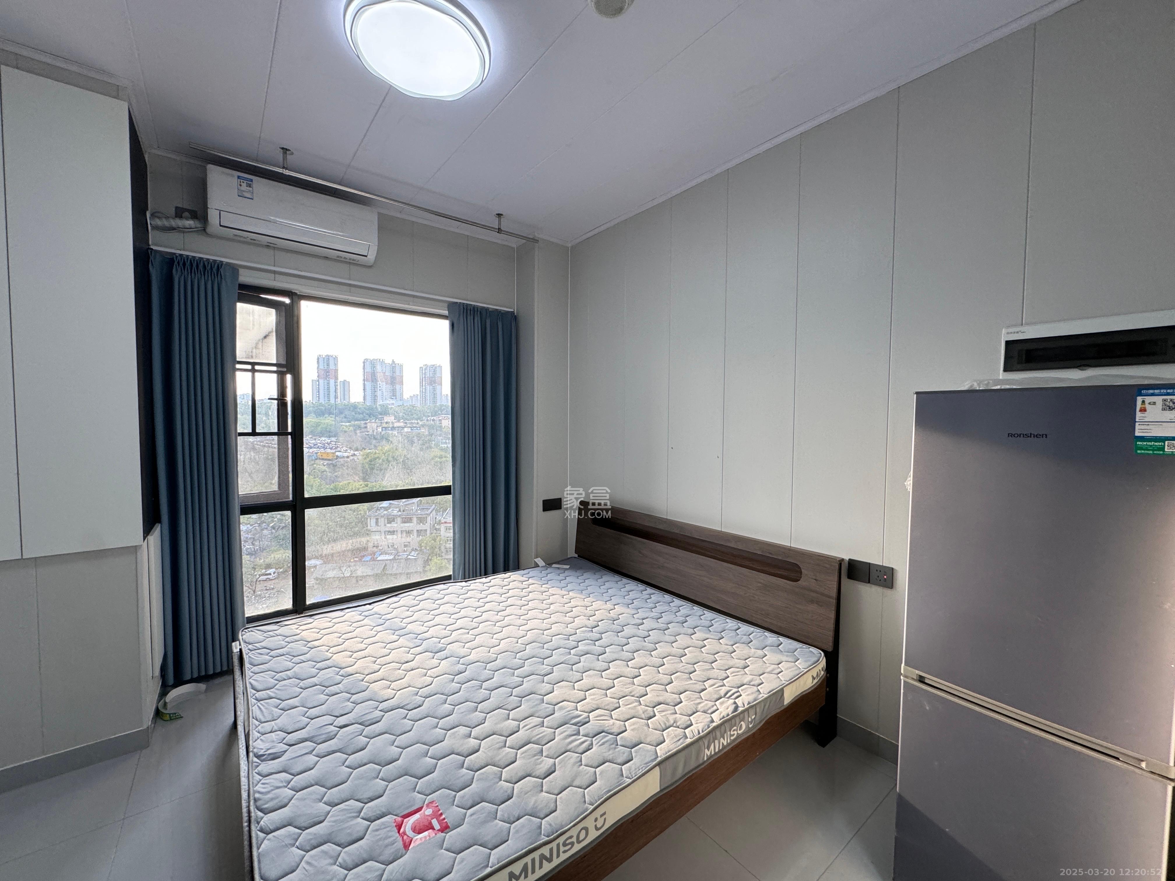 莲馨苑  1室1厅1卫   1300.00元/月室内图