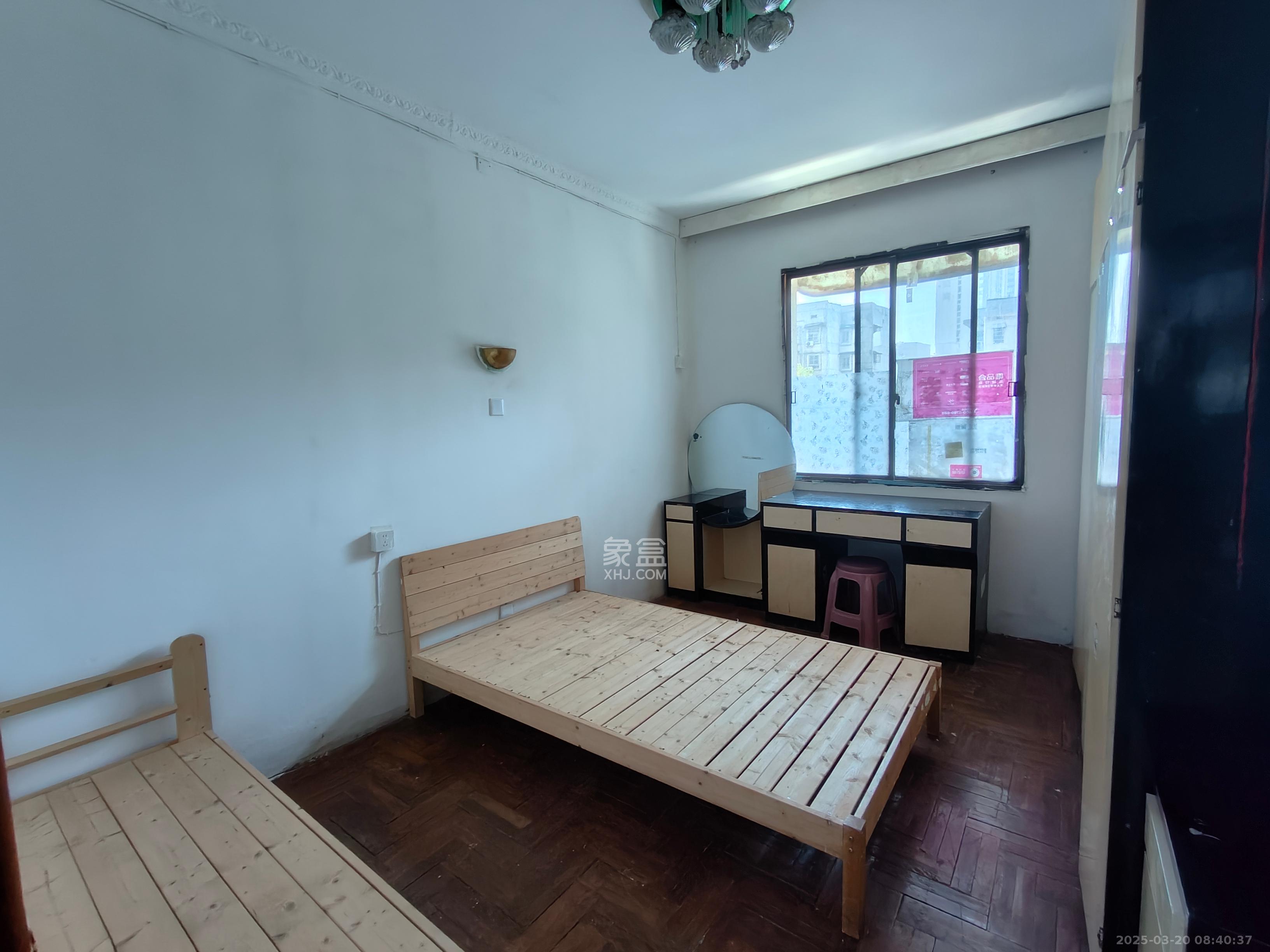 东风二村社区房  2室1厅1卫   1000.00元/月室内图