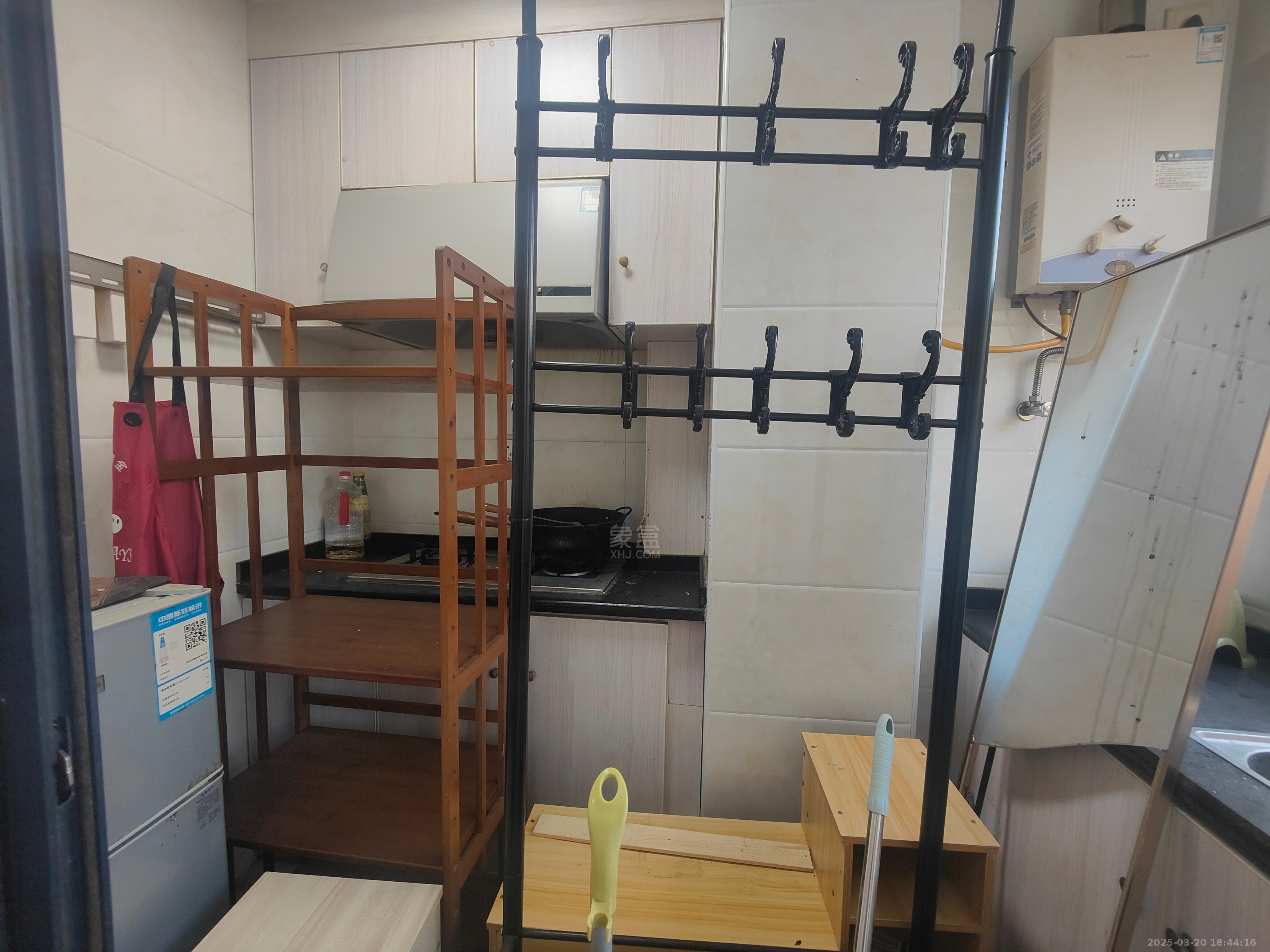 中建御山和苑  1室1厅1卫    1000.0元/月室内图