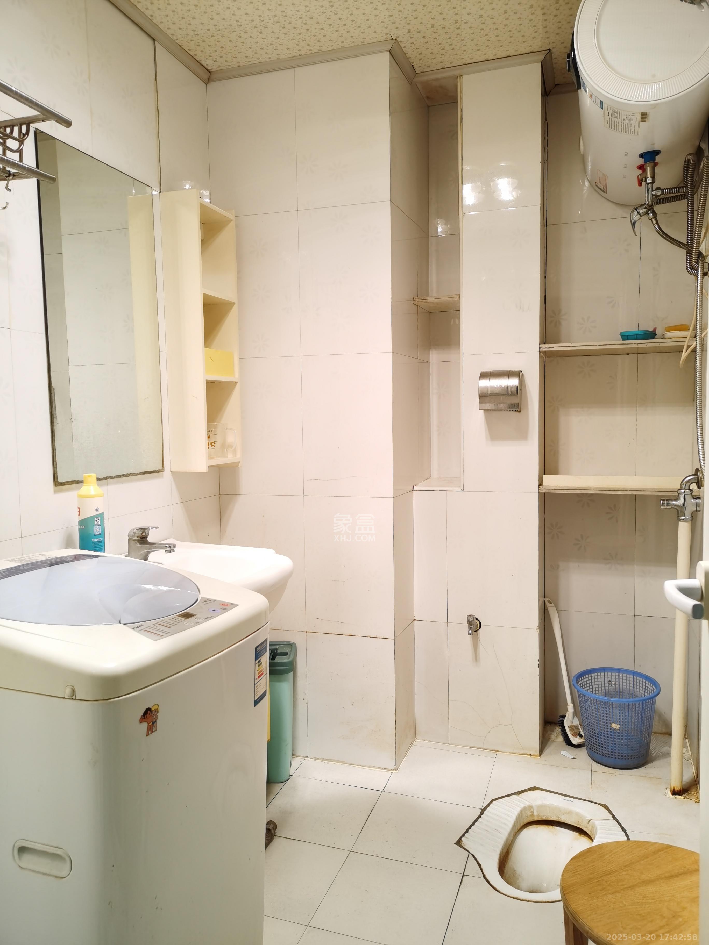 湘聚大厦  1室1厅1卫   1600.00元/月