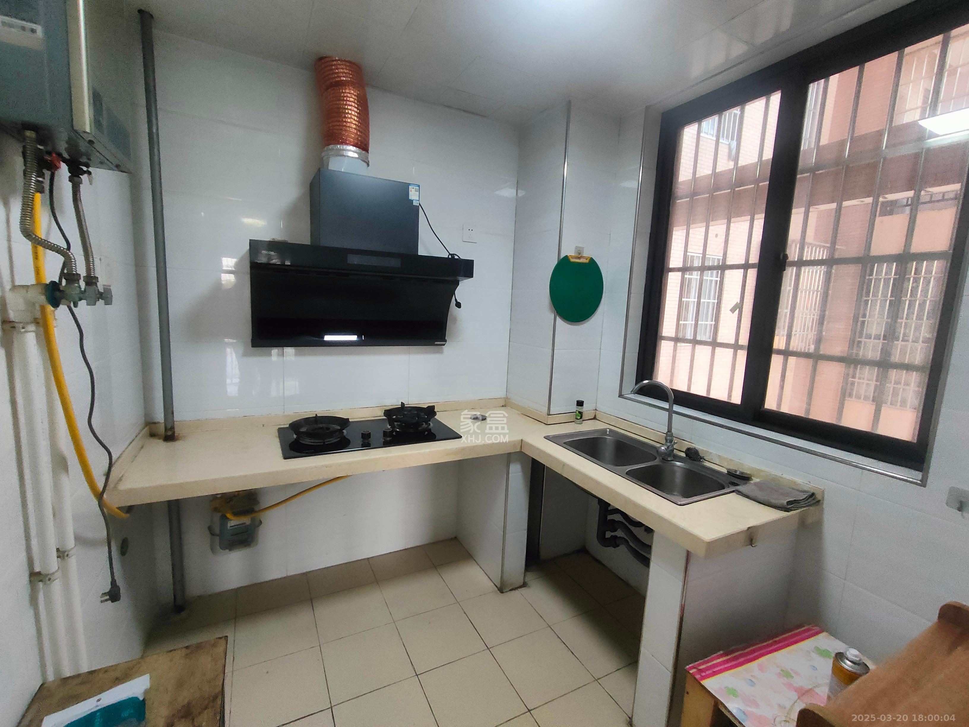 华龙家园(和泰家园) 2室2厅1卫 1450.0元/月 华龙家园(和泰家园) 2室2厅1卫 1450.0元/月室内图