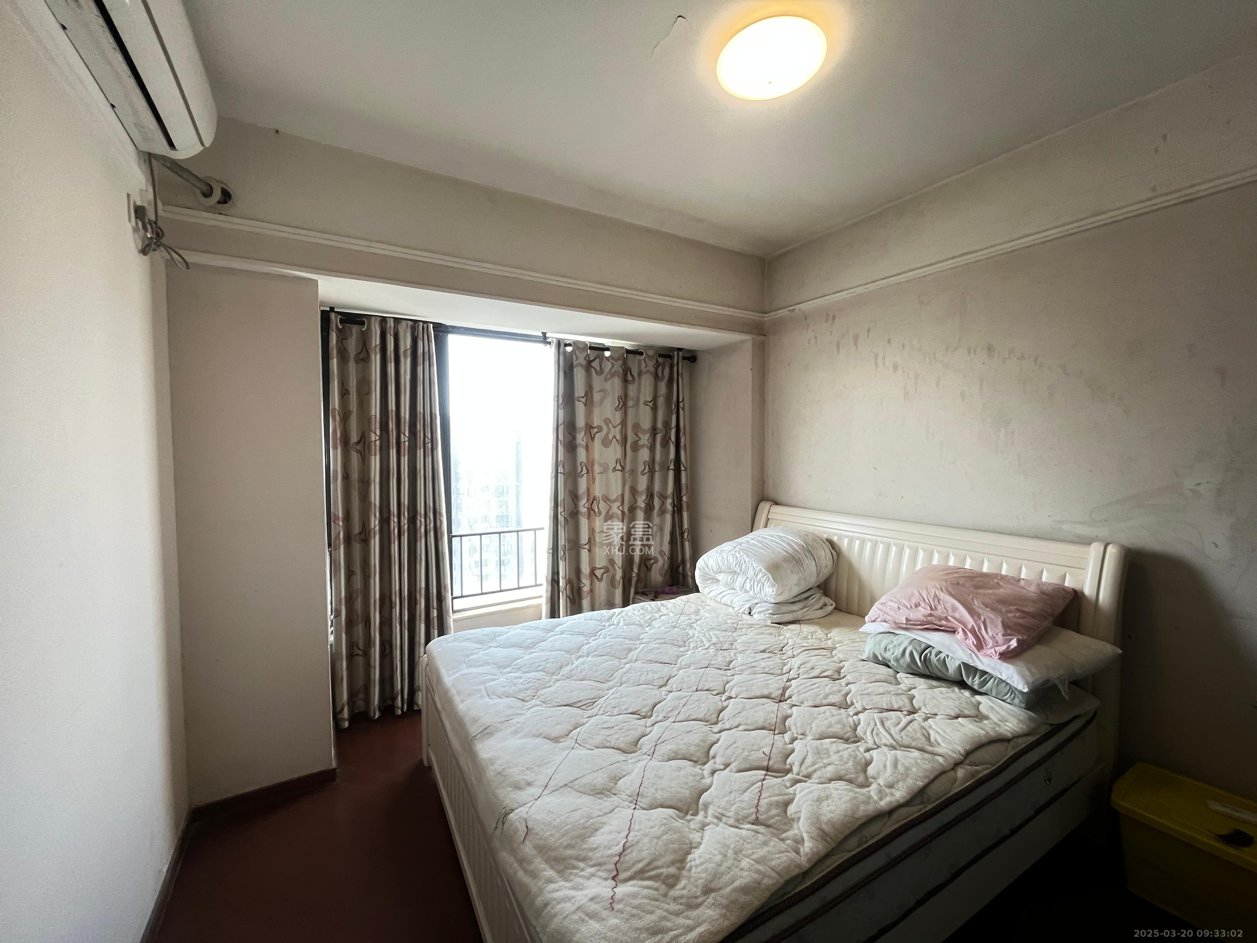 万科金域蓝湾  3室2厅2卫   2300.00元/月室内图