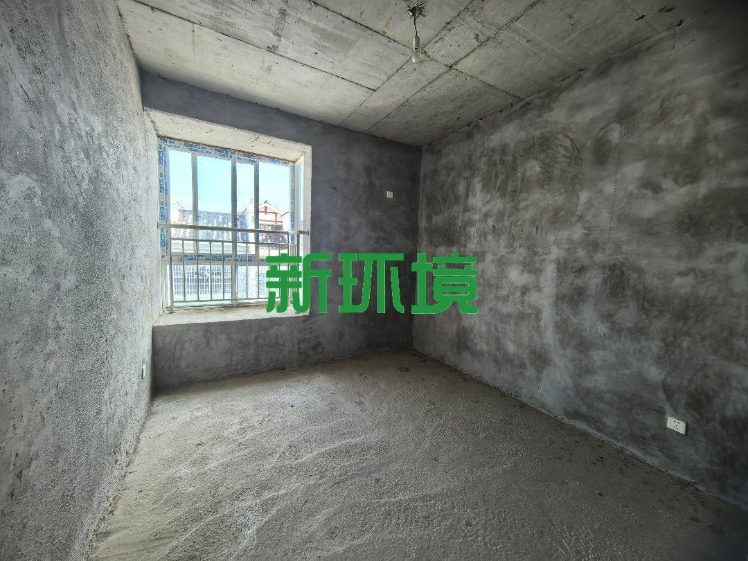 林农小区  3室2厅1卫   27.00万客厅
