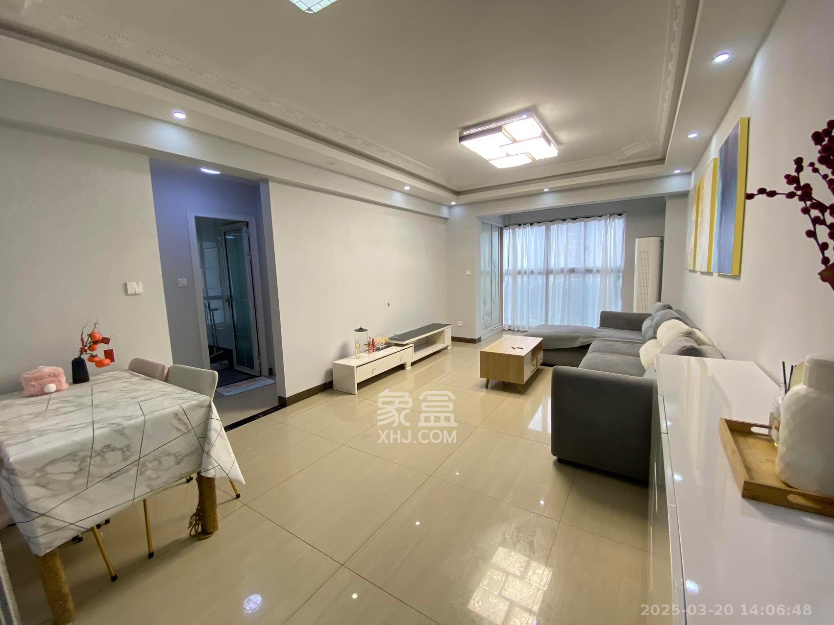 达美D6区  2室1厅1卫   2700.00元/月室内图